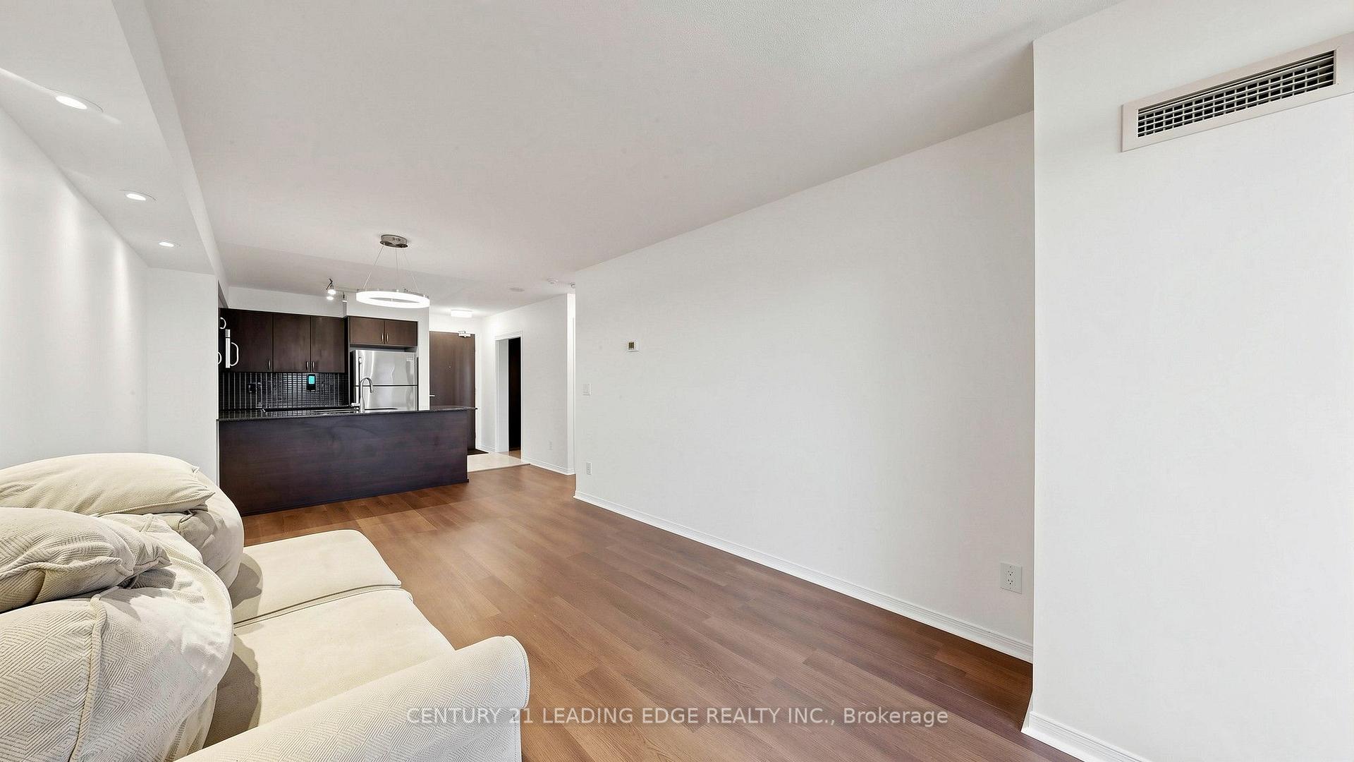 Photo 13 of Unit LPH5, 75 King William Crescent, Richmond Hill, Langstaff — HOMEH