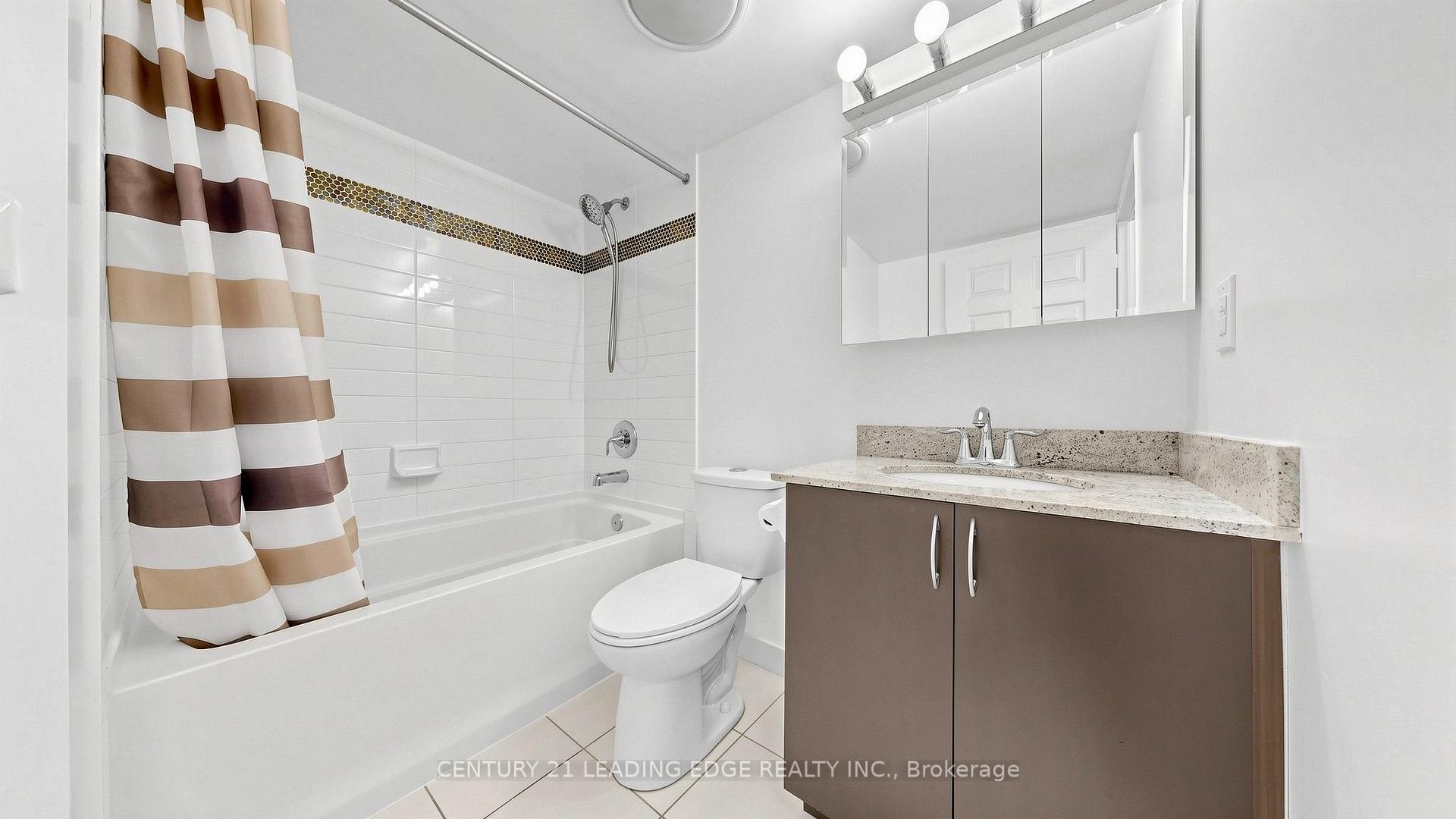 Photo 24 of Unit LPH5, 75 King William Crescent, Richmond Hill, Langstaff — HOMEH