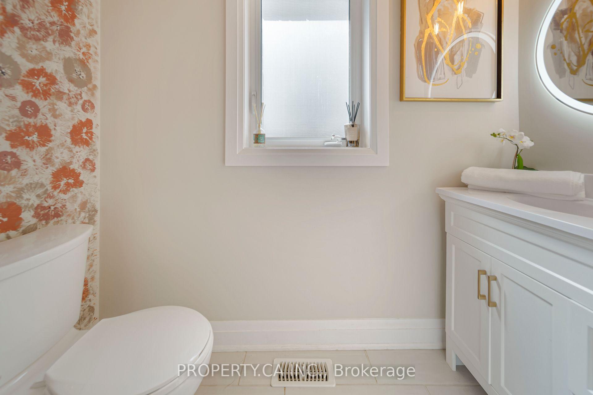 Photo 7 of 629 Wild Rye Street, Waterloo, Columbia Forest/Clair Hills — HOMEH