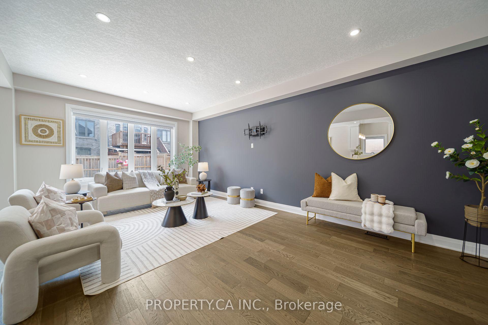 Photo 9 of 629 Wild Rye Street, Waterloo, Columbia Forest/Clair Hills — HOMEH