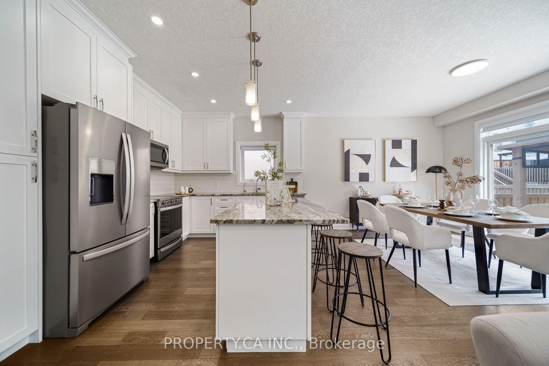 Photo 13 of 629 Wild Rye Street, Waterloo, Columbia Forest/Clair Hills — HOMEH