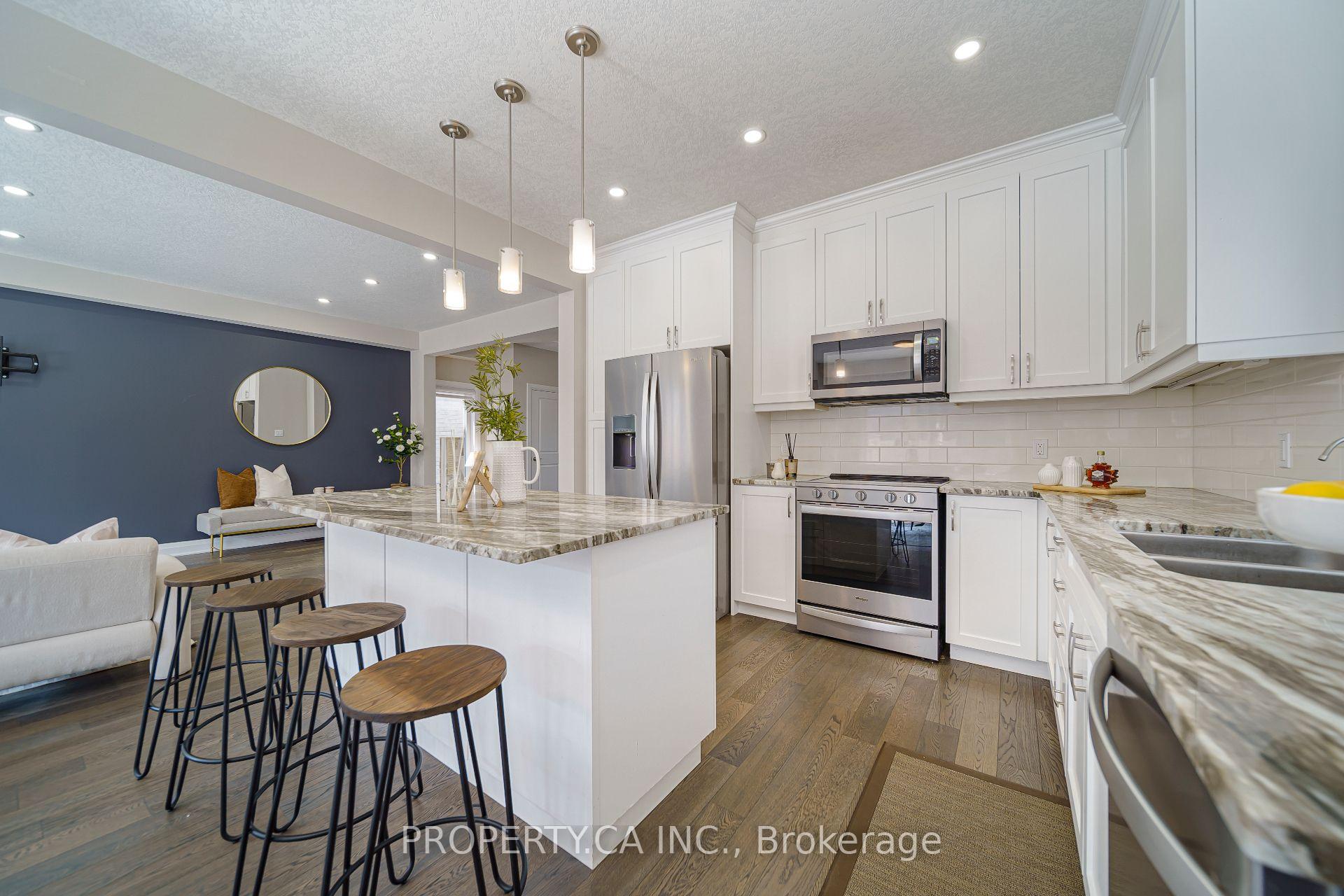 Photo 15 of 629 Wild Rye Street, Waterloo, Columbia Forest/Clair Hills — HOMEH