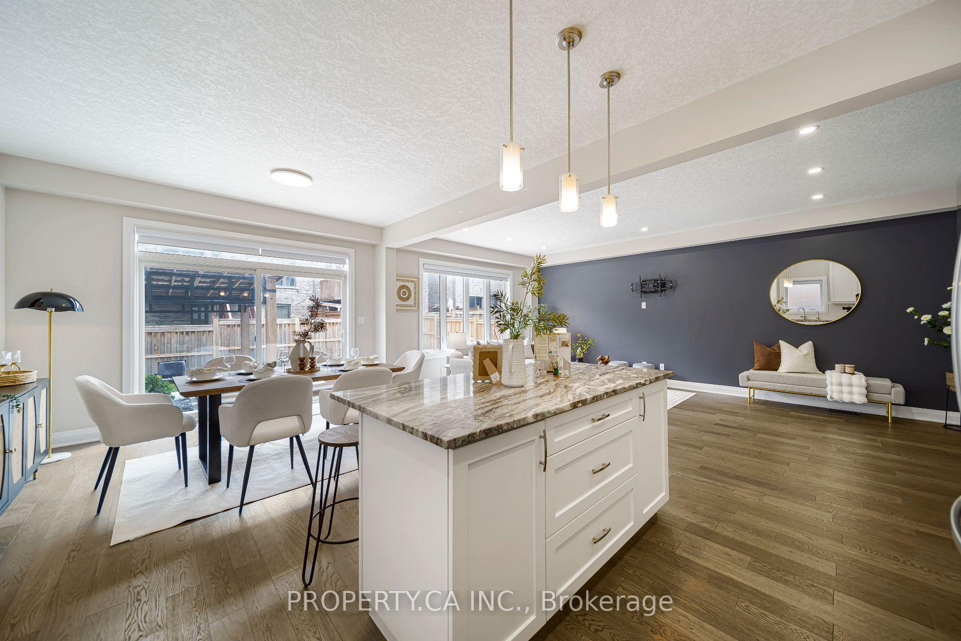 Photo 18 of 629 Wild Rye Street, Waterloo, Columbia Forest/Clair Hills — HOMEH