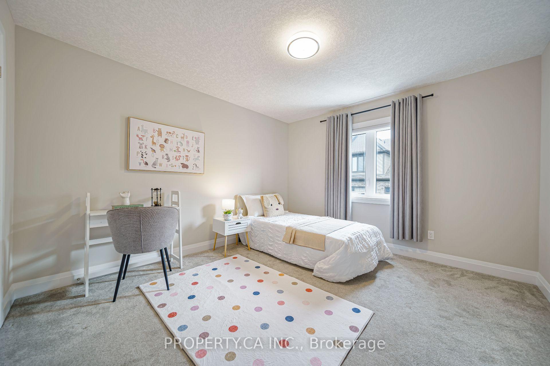 Photo 33 of 629 Wild Rye Street, Waterloo, Columbia Forest/Clair Hills — HOMEH