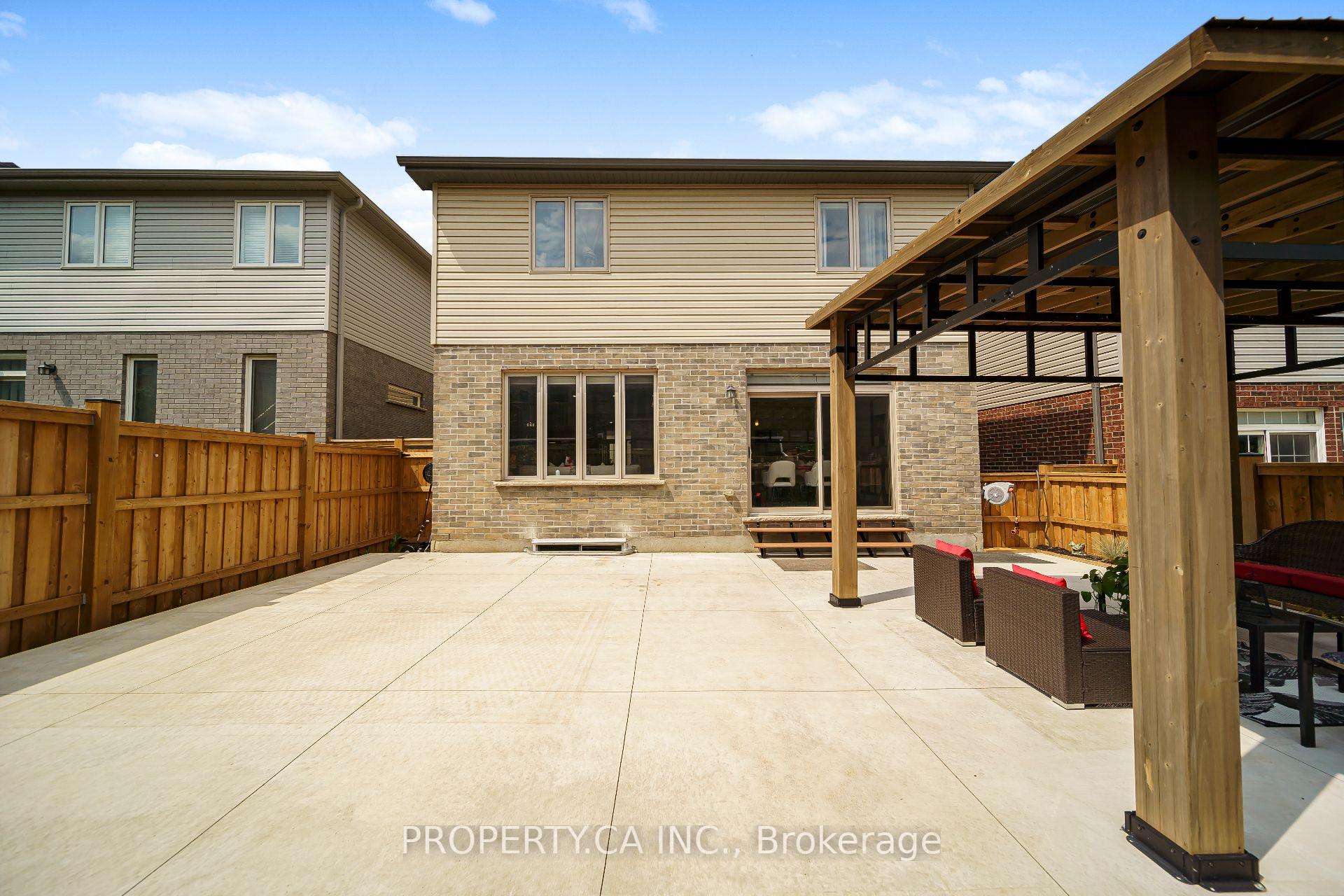 Photo 39 of 629 Wild Rye Street, Waterloo, Columbia Forest/Clair Hills — HOMEH