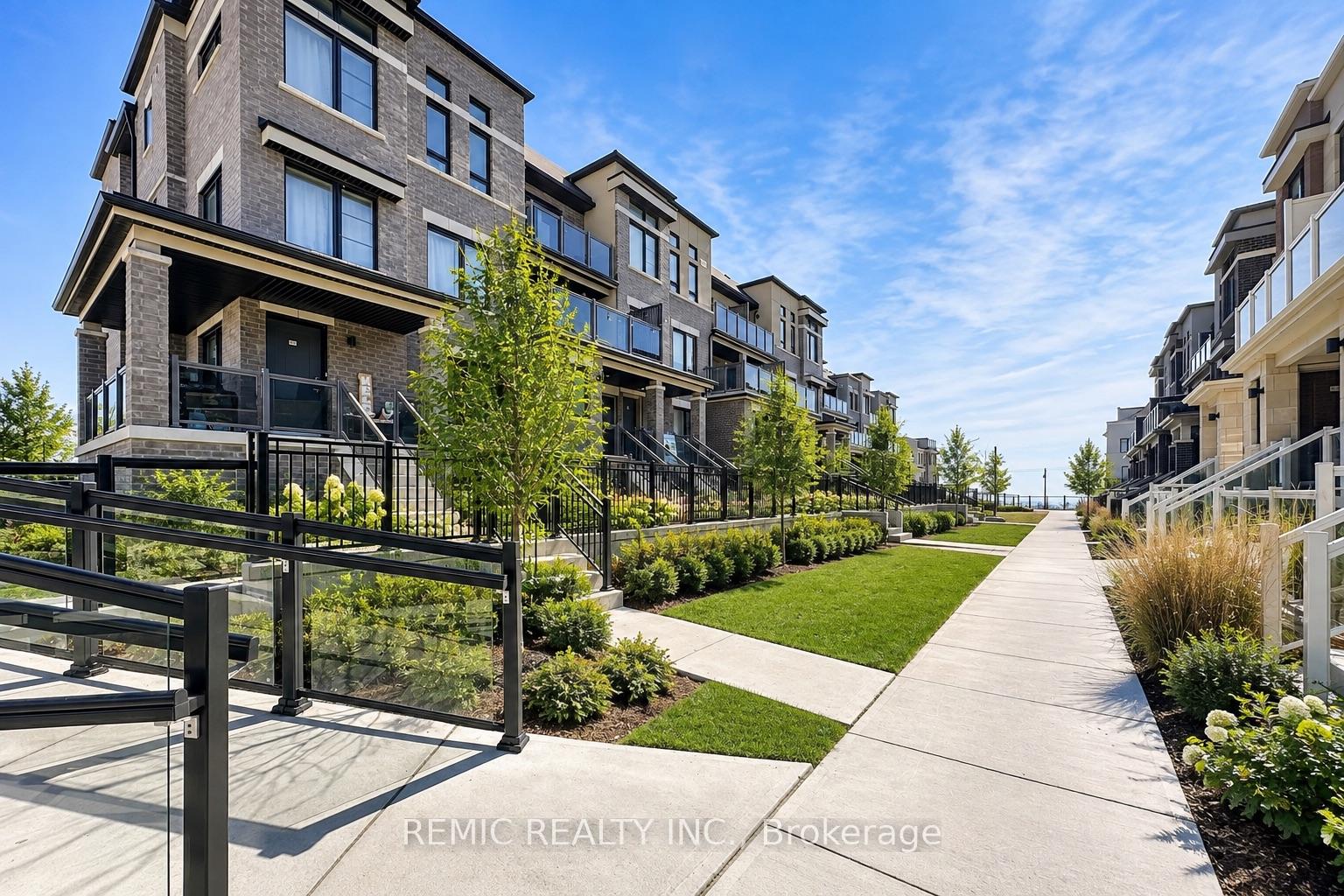 Photo 1 of Unit A, 28 Lookout Drive, Clarington, Bowmanville — HOMEH