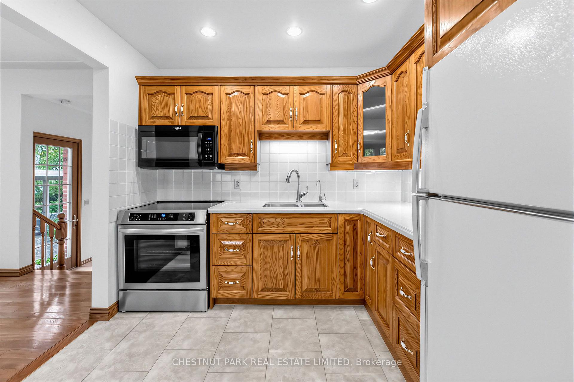 Photo 16 of 2445 Binbrook Road, Hamilton, Rural Glanbrook — HOMEH