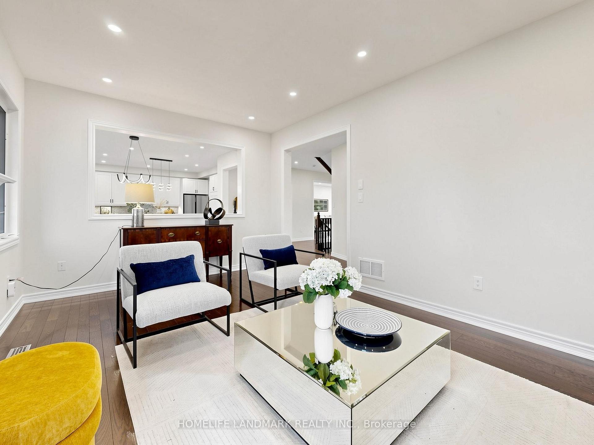 Photo 13 of 75 Pointon Street, Aurora, Bayview Northeast — HOMEH
