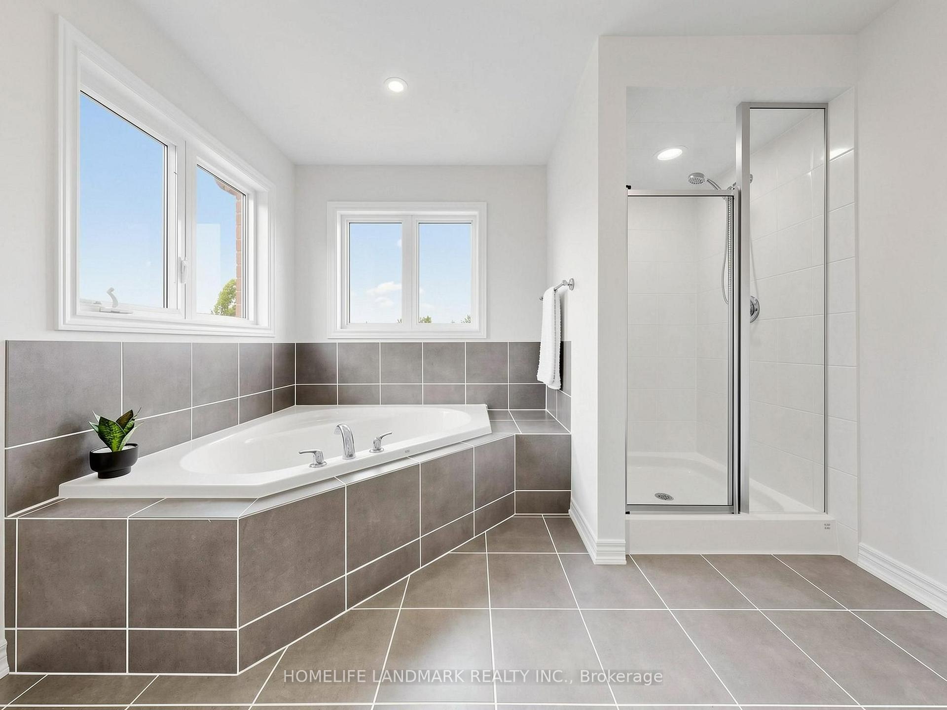Photo 34 of 75 Pointon Street, Aurora, Bayview Northeast — HOMEH