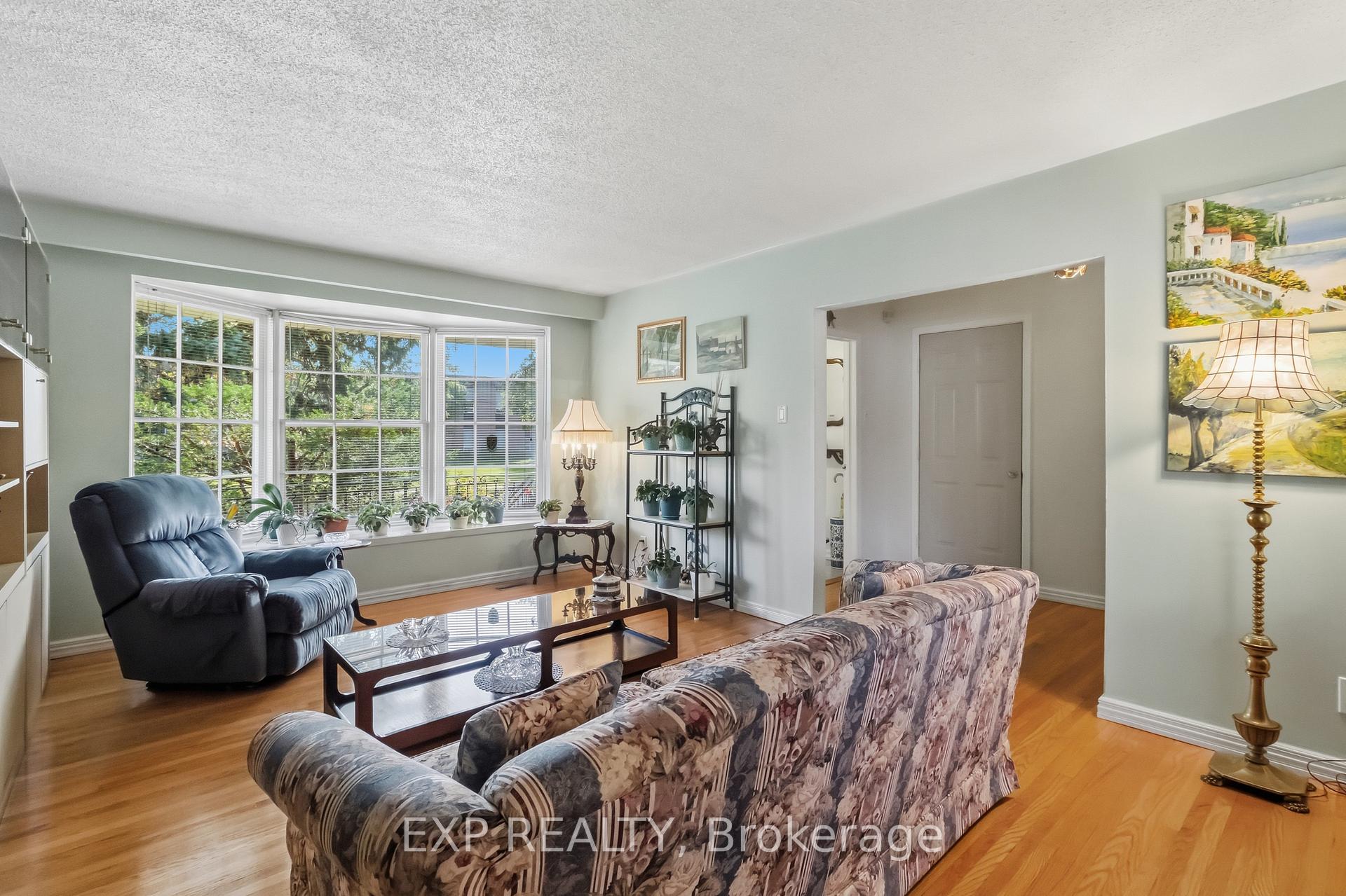 Photo 27 of 152 Hilda Avenue, North York, Newtonbrook West — HOMEH