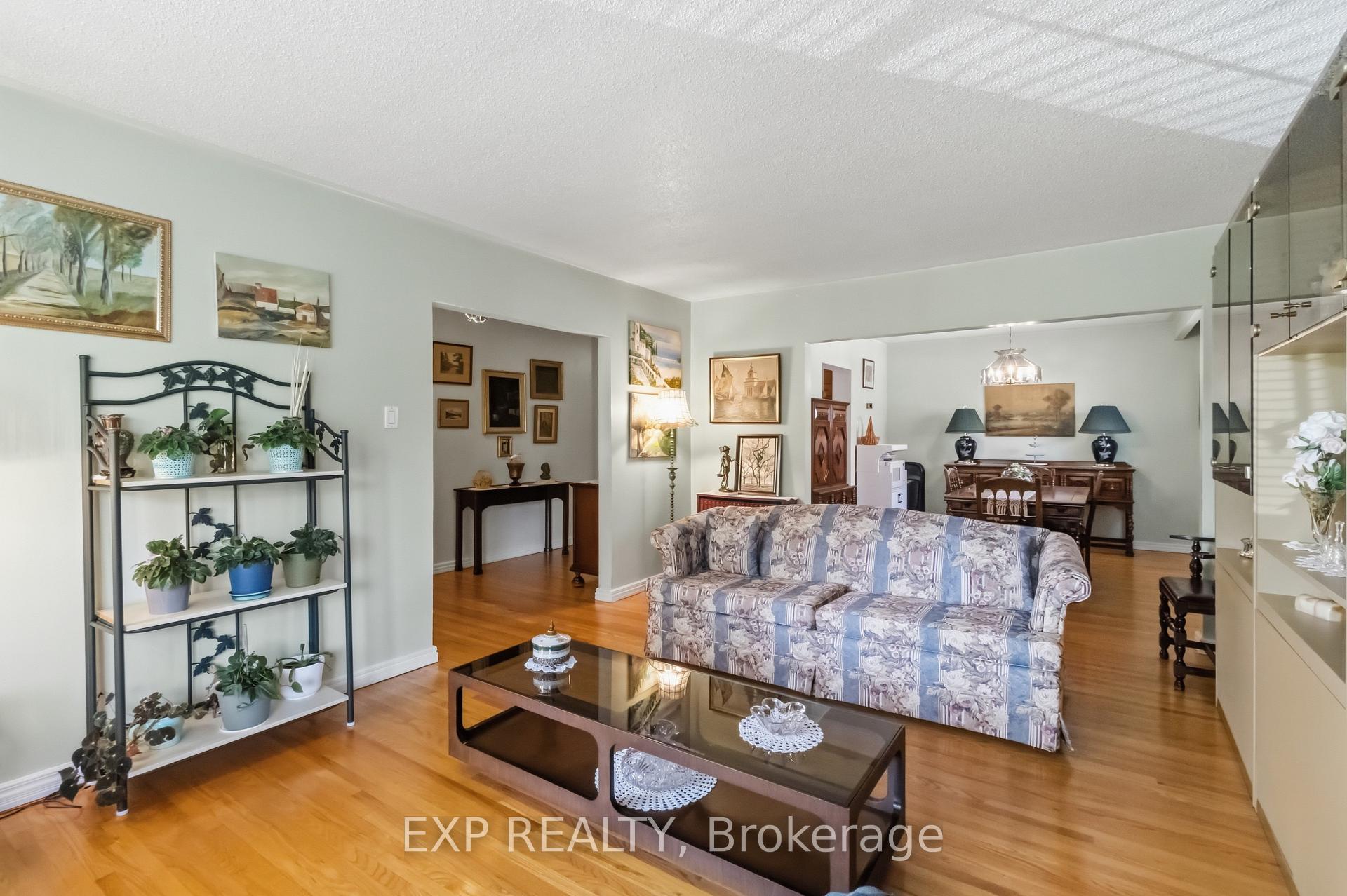 Photo 33 of 152 Hilda Avenue, North York, Newtonbrook West — HOMEH