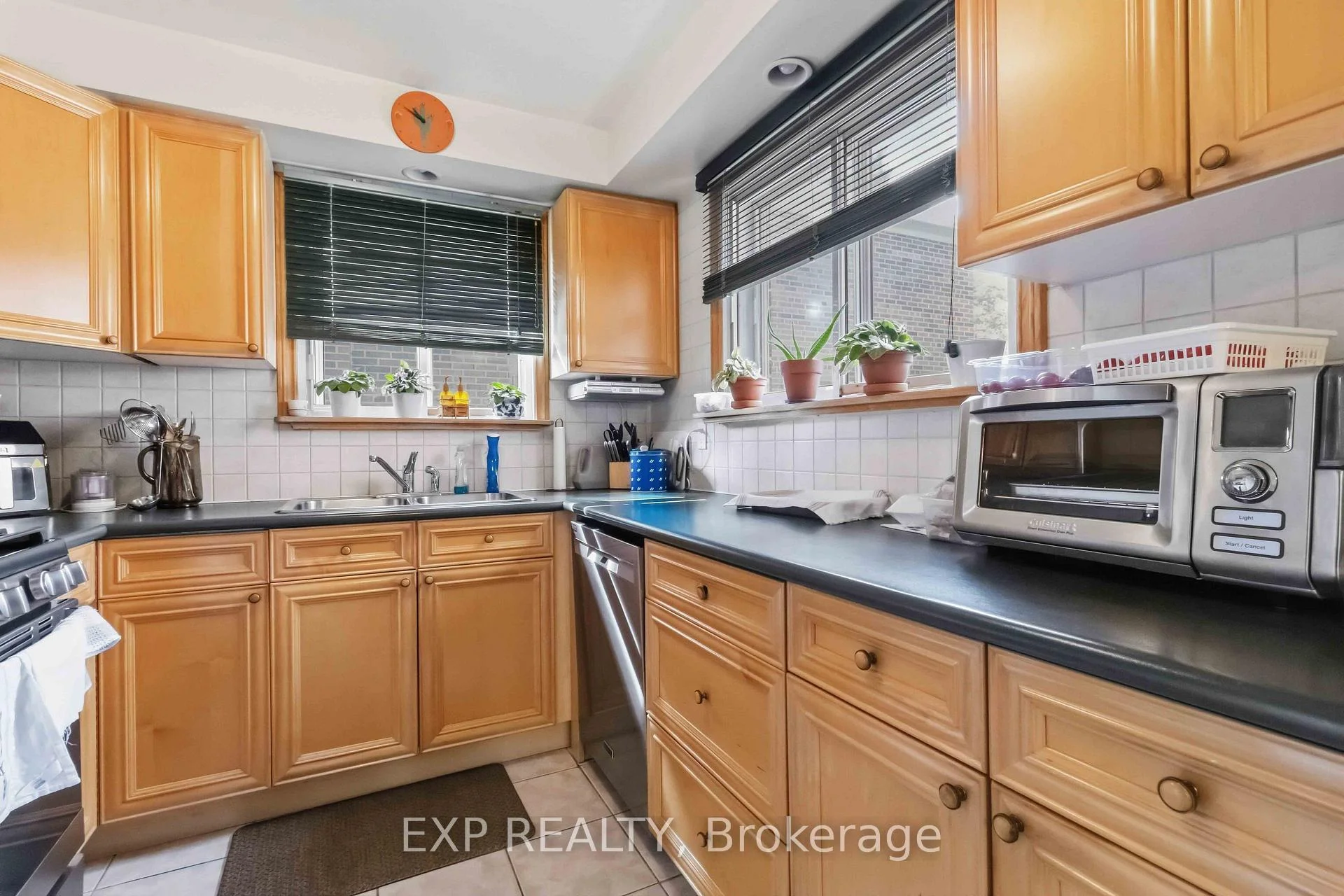Photo 48 of 152 Hilda Avenue, North York, Newtonbrook West — HOMEH