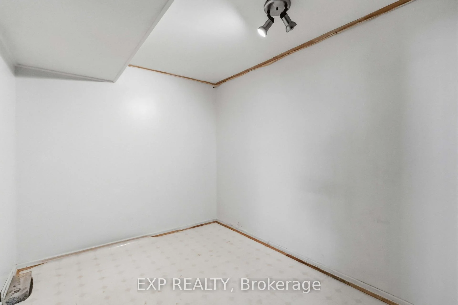 Photo 78 of 152 Hilda Avenue, North York, Newtonbrook West — HOMEH