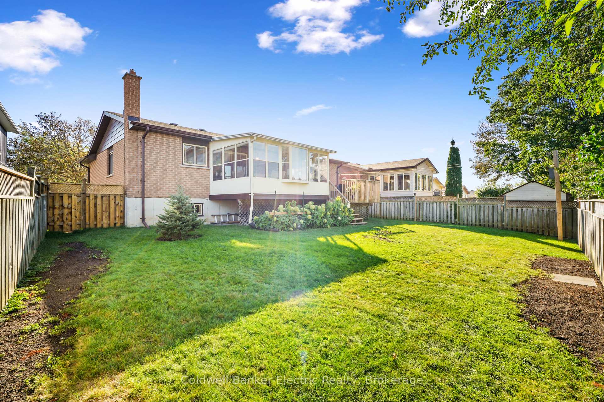 Photo 31 of 1988 Mapleridge Drive, Peterborough, Monaghan Ward 2 — HOMEH