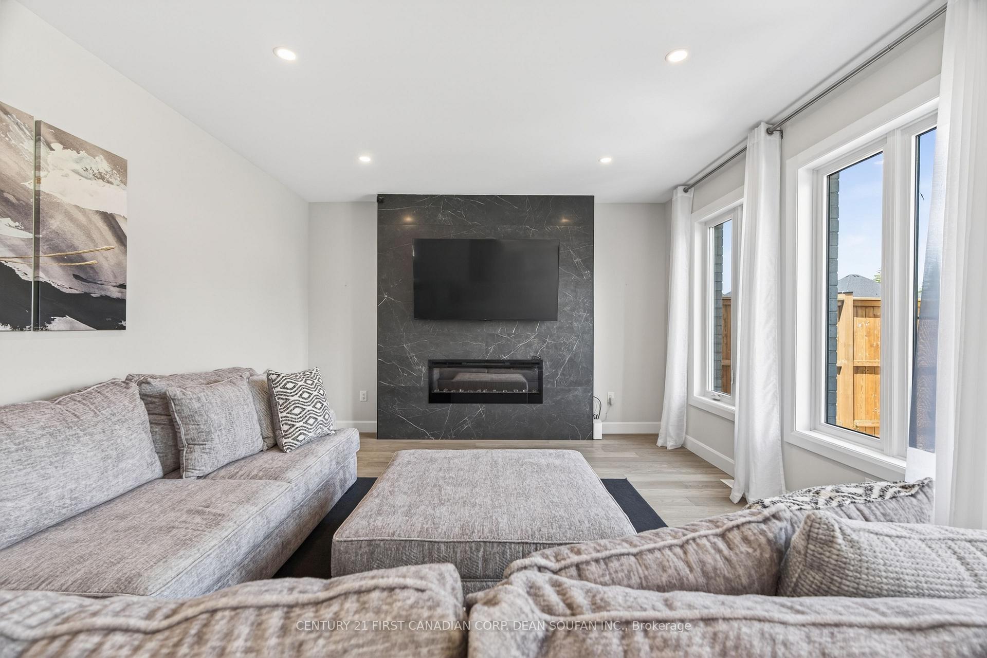 Photo 10 of 7251 Silver Creek Circle, London, South V — HOMEH