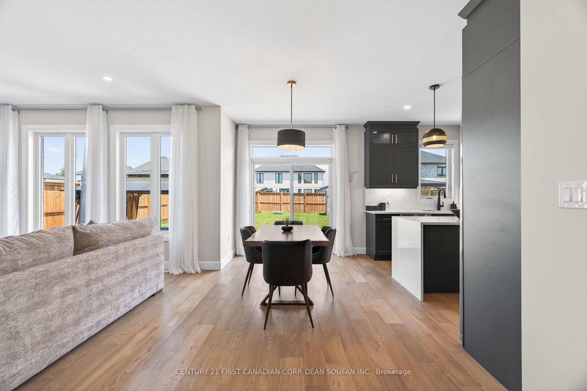 Photo 12 of 7251 Silver Creek Circle, London, South V — HOMEH