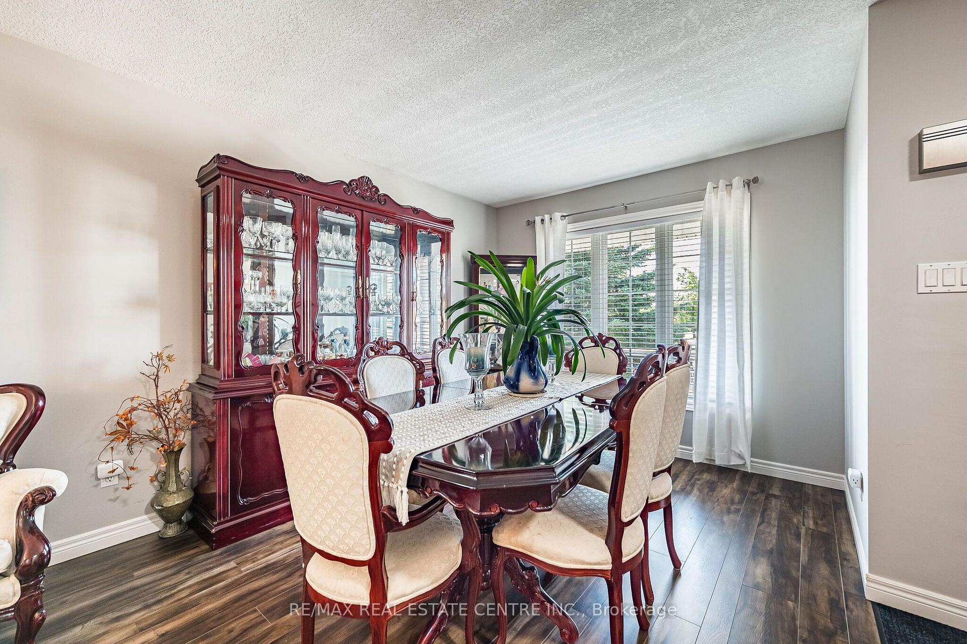 Photo 10 of 267 Montgomery Boulevard, Orangeville — HOMEH