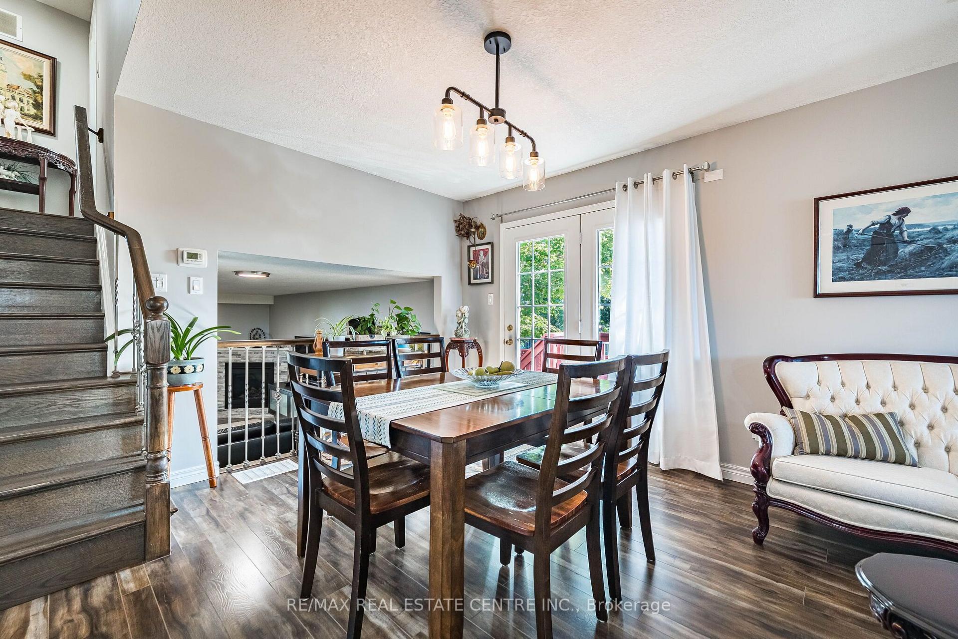 Photo 12 of 267 Montgomery Boulevard, Orangeville — HOMEH