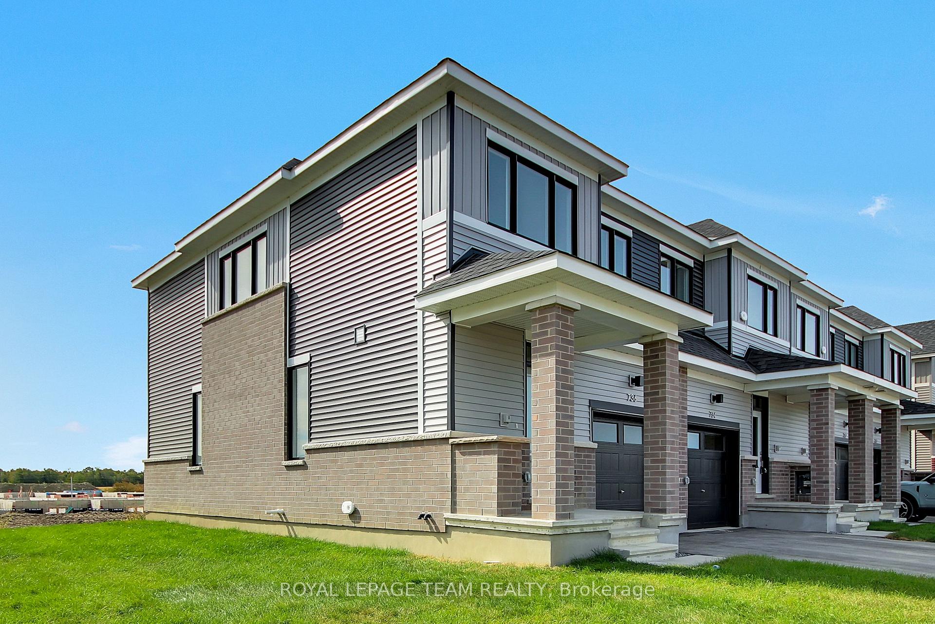 Photo 1 of 736 Haflinger Row, Ottawa, Btwn Franktown Rd. & Fallowfield Rd. — HOMEH