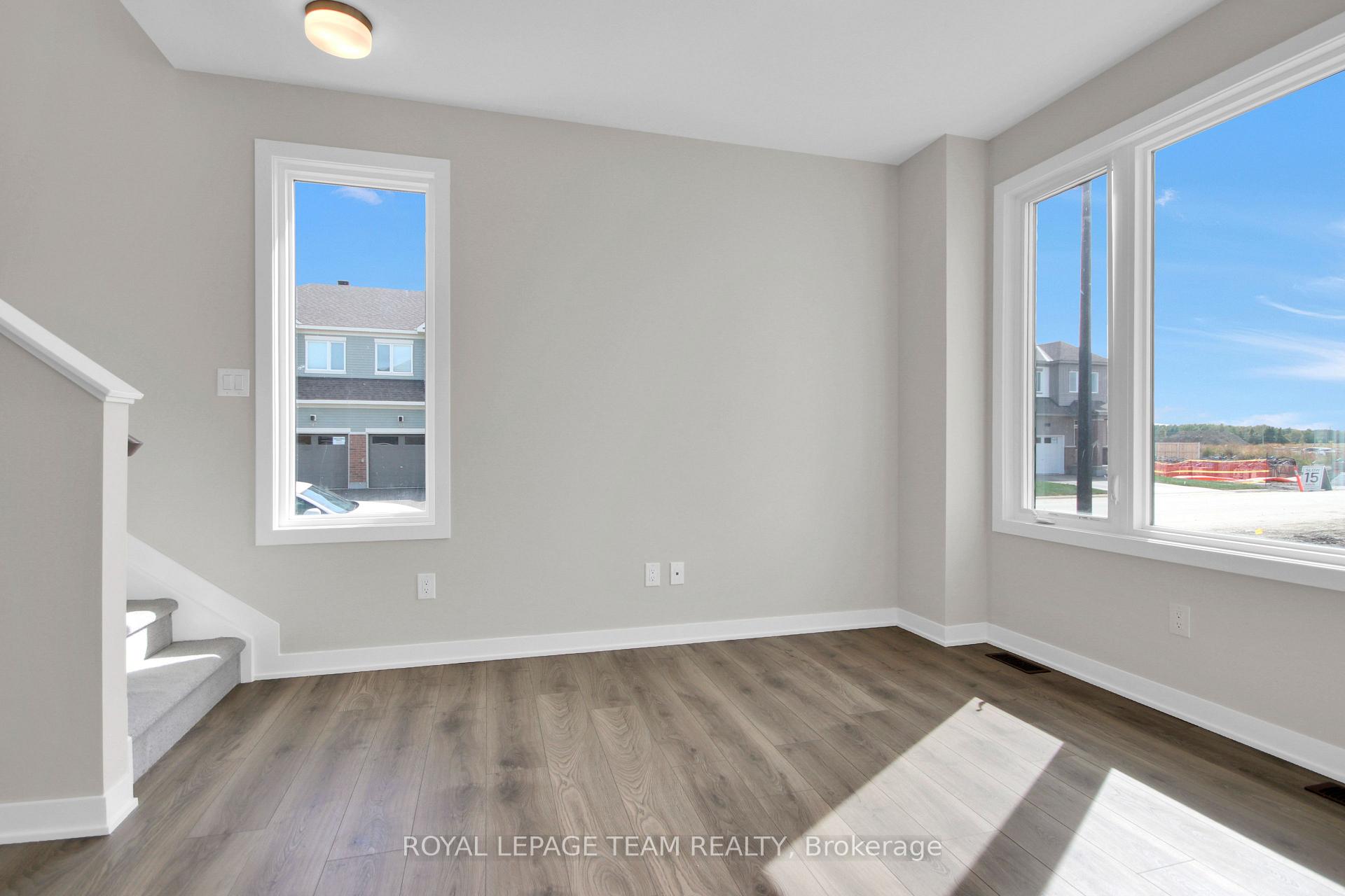Photo 12 of 736 Haflinger Row, Ottawa, Btwn Franktown Rd. & Fallowfield Rd. — HOMEH
