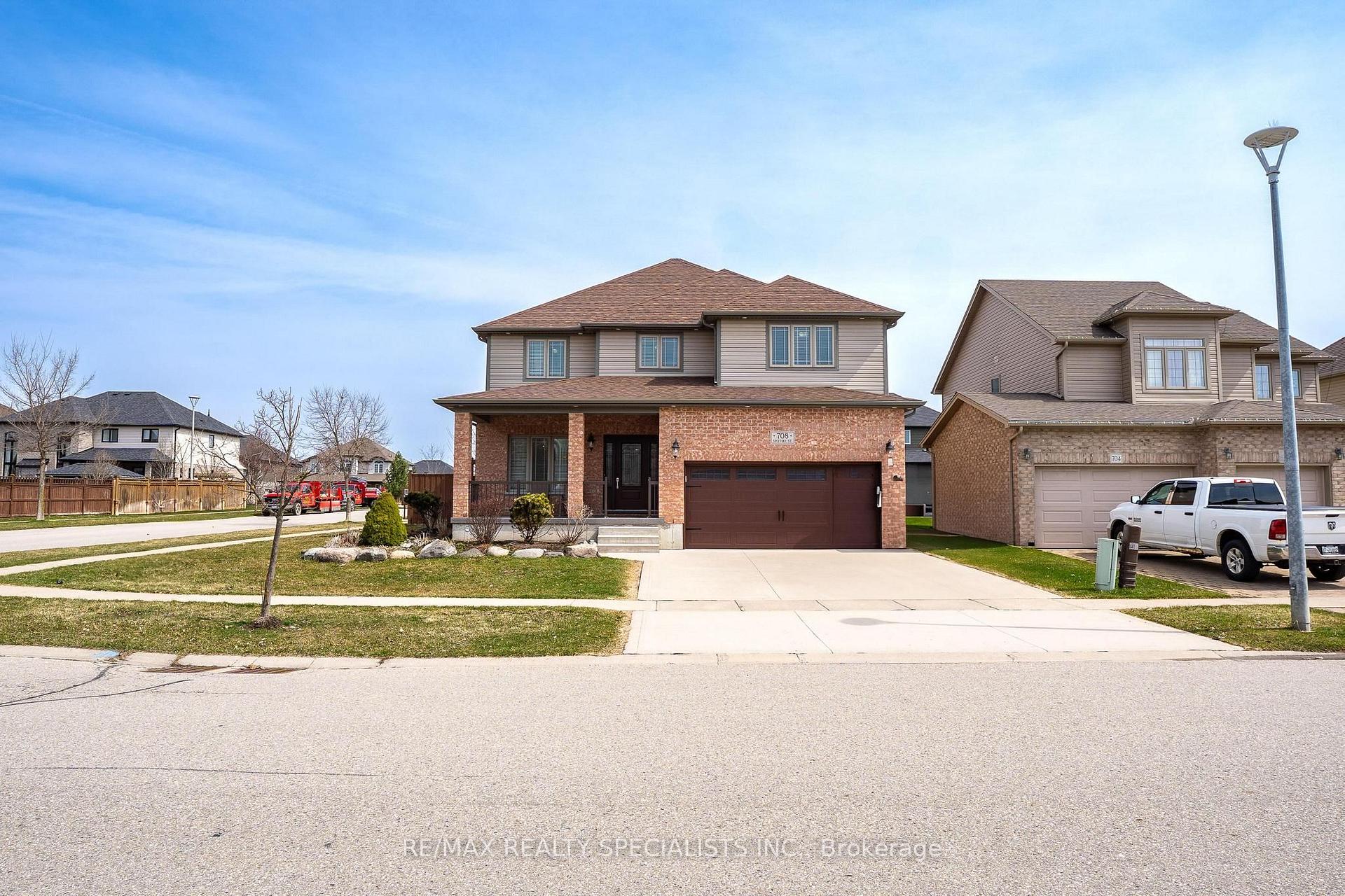Photo 2 of 708 Spitfire Street, Woodstock, Woodstock - North — HOMEH