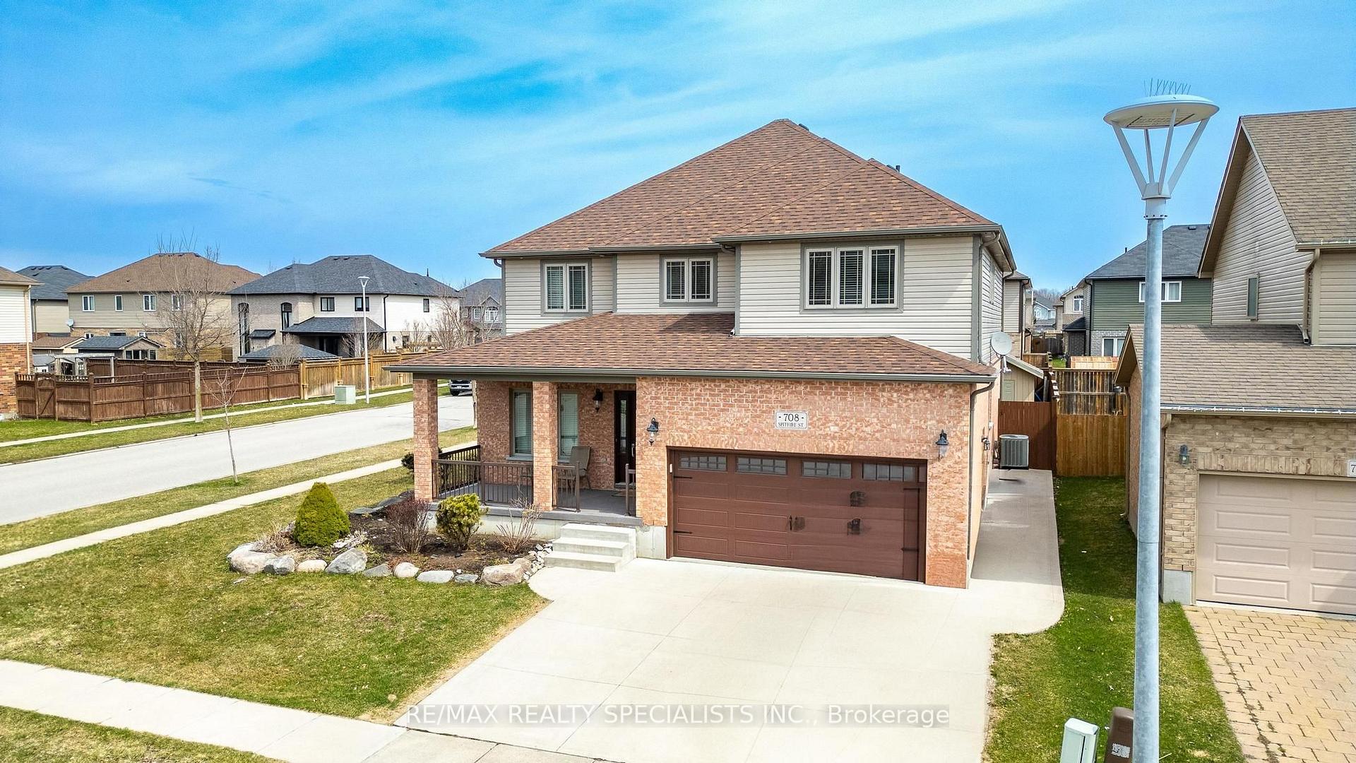 Photo 5 of 708 Spitfire Street, Woodstock, Woodstock - North — HOMEH