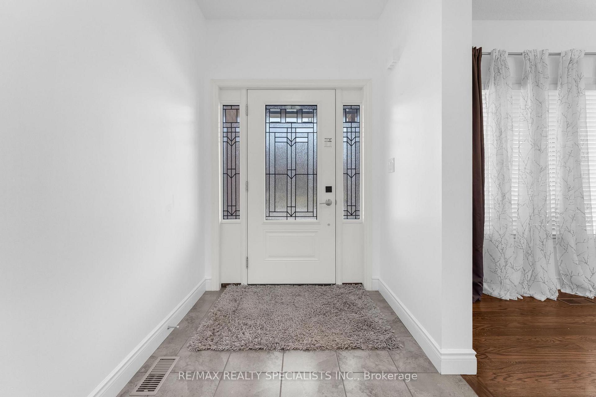 Photo 8 of 708 Spitfire Street, Woodstock, Woodstock - North — HOMEH