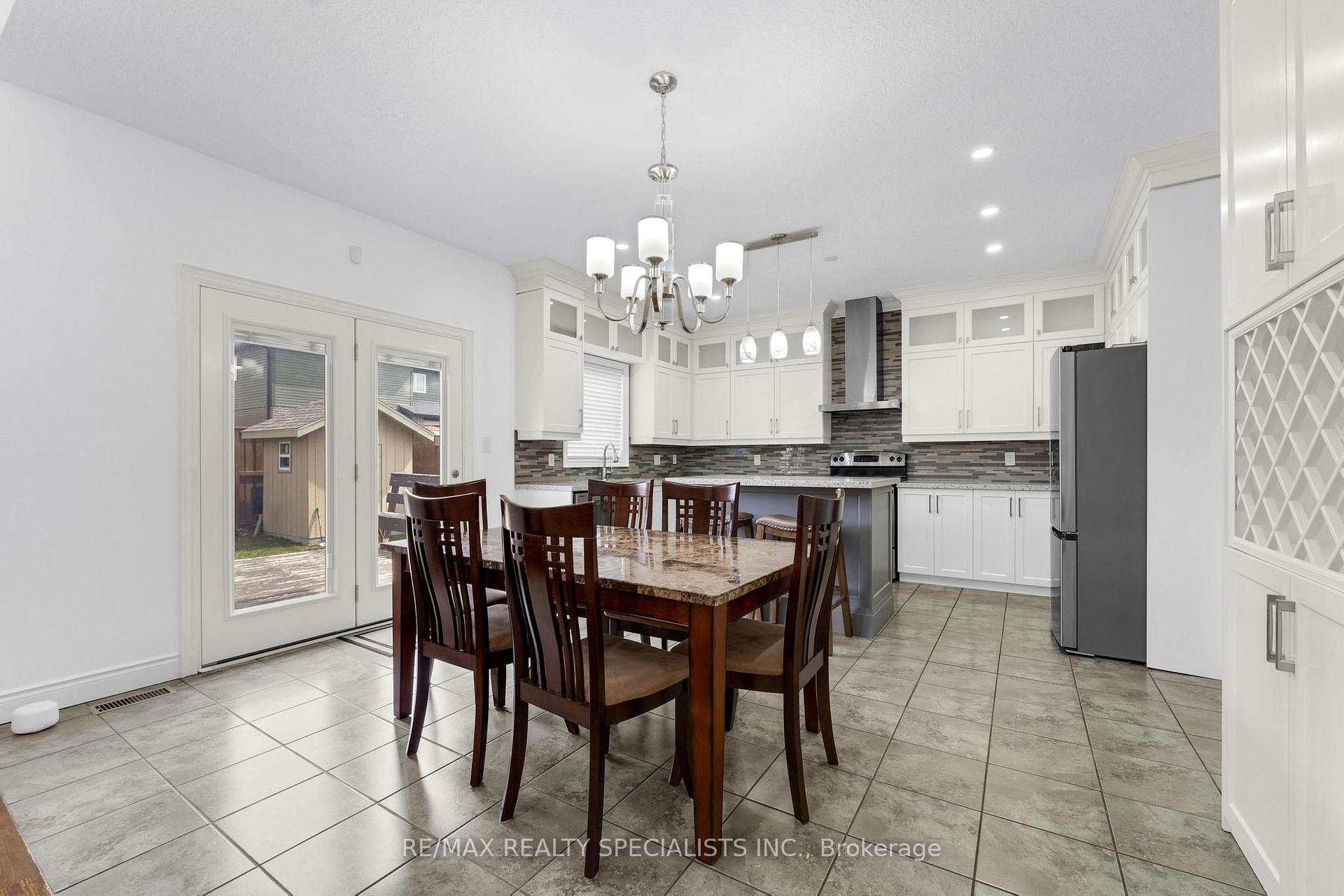 Photo 14 of 708 Spitfire Street, Woodstock, Woodstock - North — HOMEH