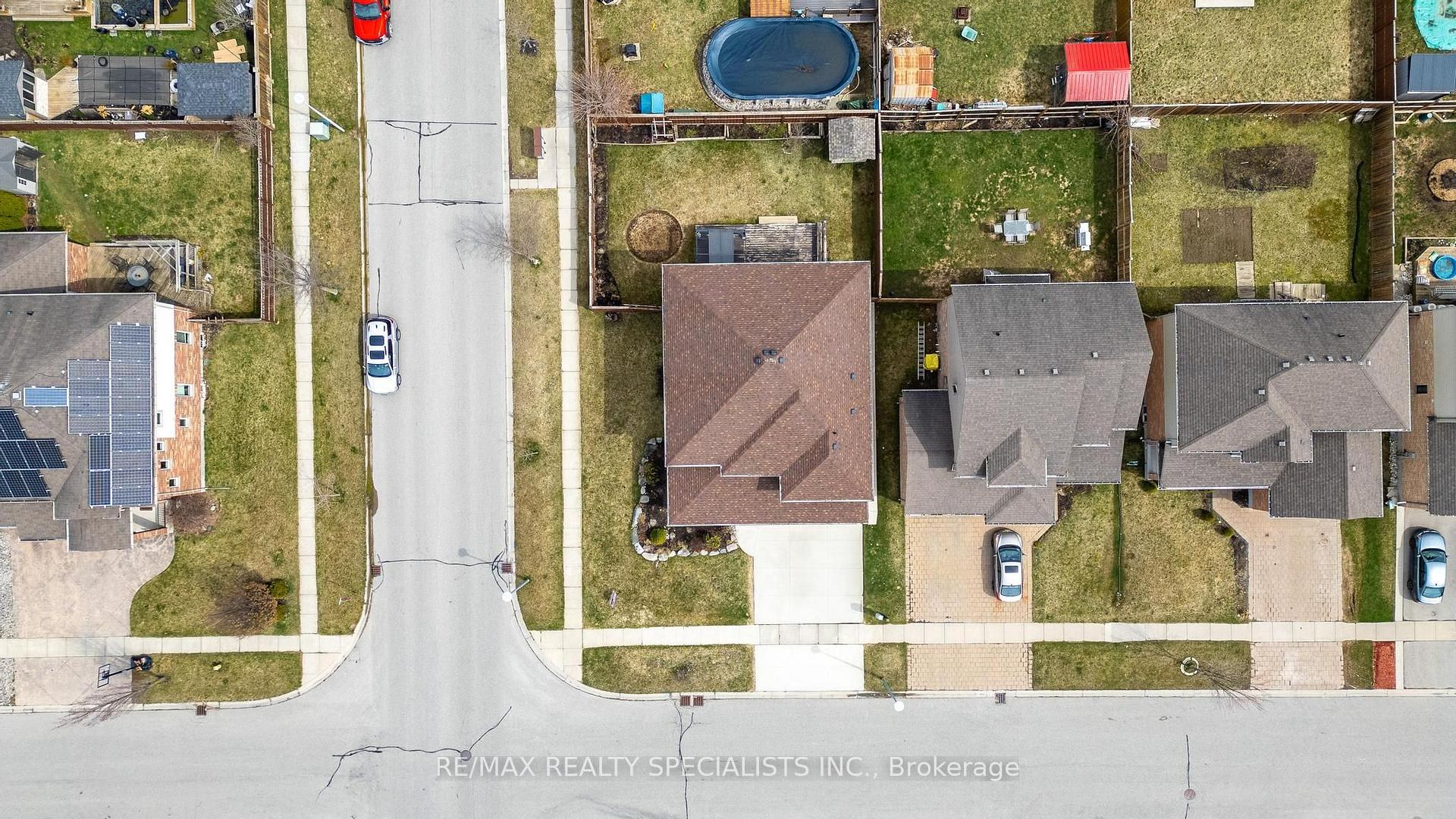 Photo 35 of 708 Spitfire Street, Woodstock, Woodstock - North — HOMEH