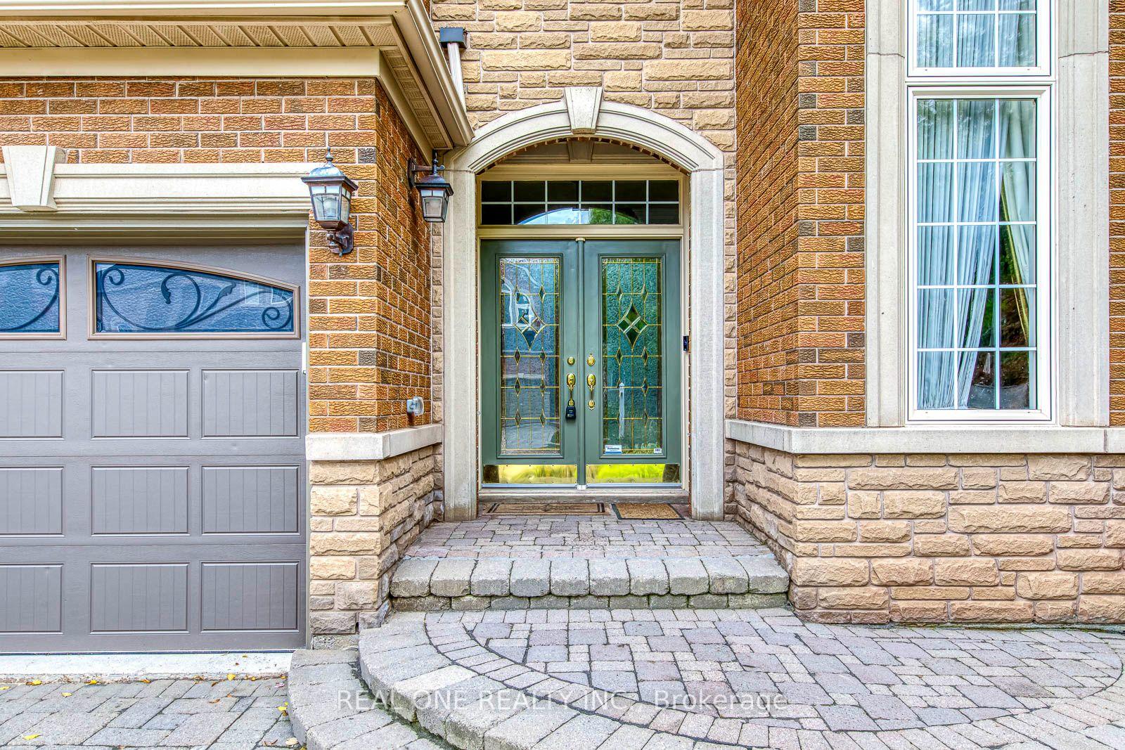Photo 3 of 1206 Lindenrock Drive, Oakville, Joshua Creek — HOMEH
