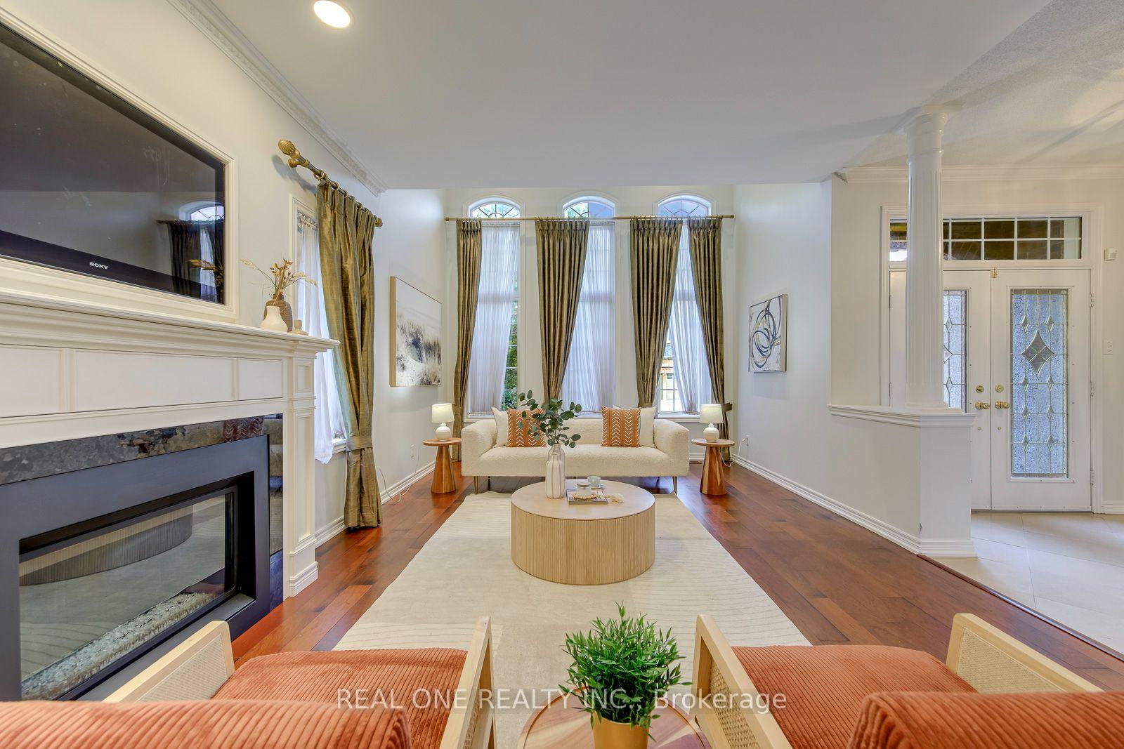 Photo 6 of 1206 Lindenrock Drive, Oakville, Joshua Creek — HOMEH