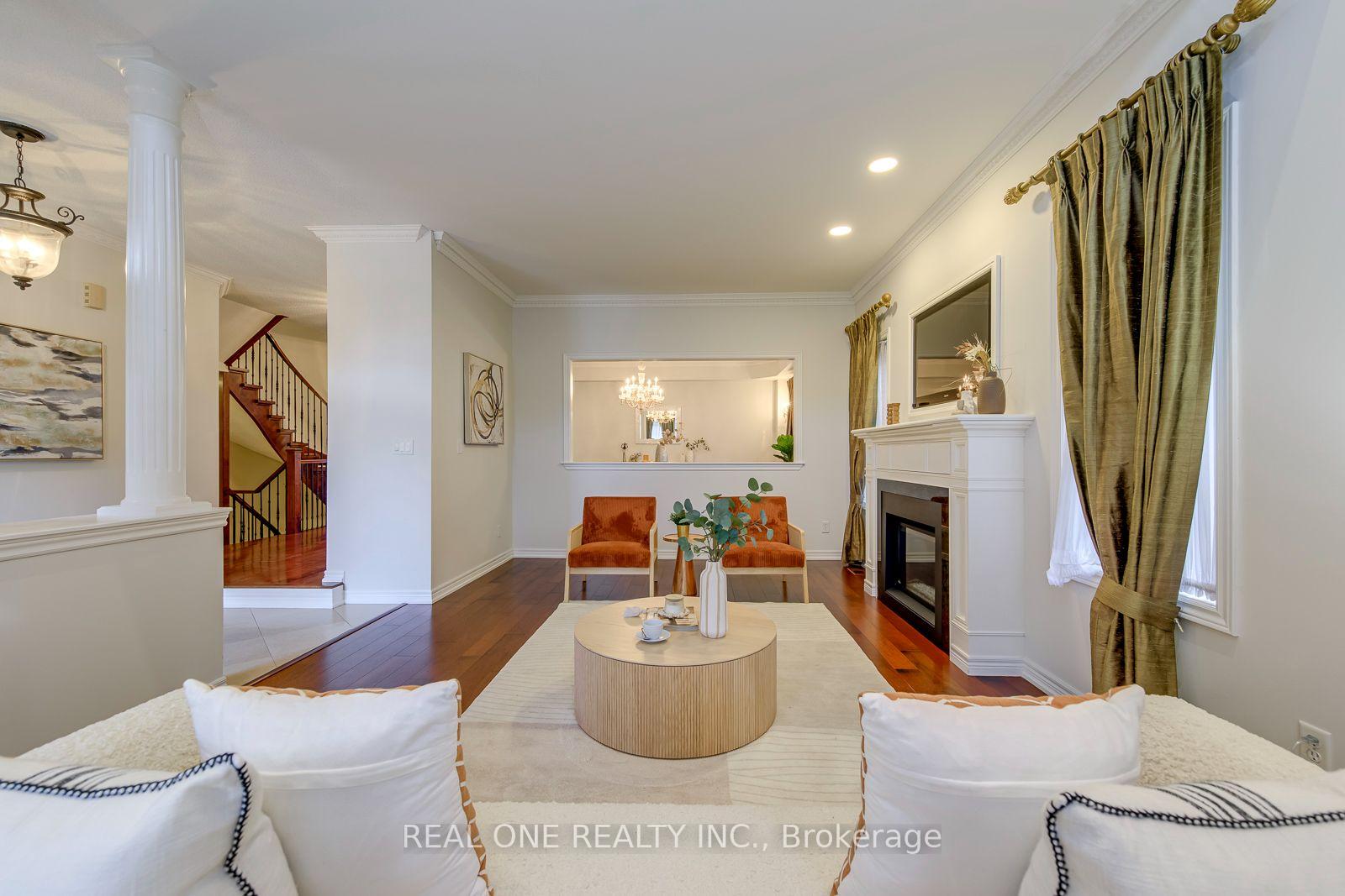 Photo 8 of 1206 Lindenrock Drive, Oakville, Joshua Creek — HOMEH