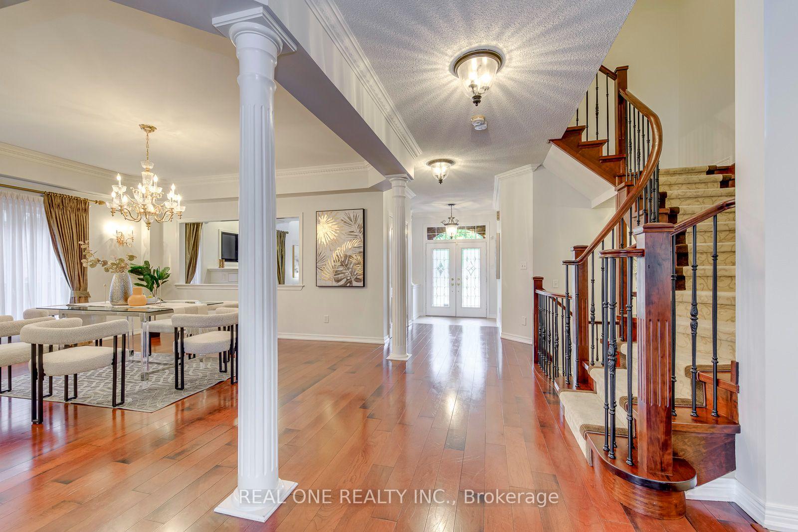 Photo 9 of 1206 Lindenrock Drive, Oakville, Joshua Creek — HOMEH