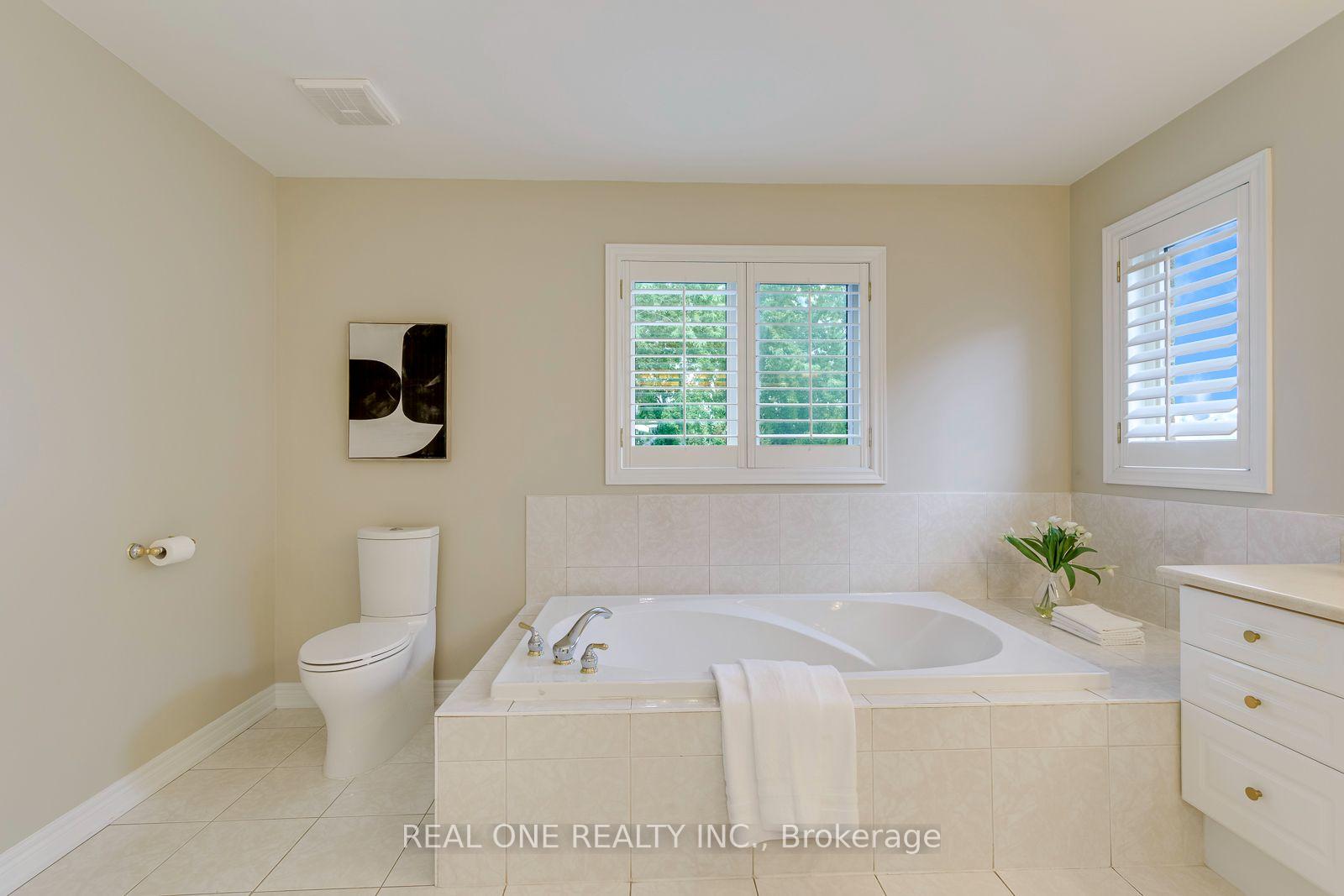 Photo 30 of 1206 Lindenrock Drive, Oakville, Joshua Creek — HOMEH