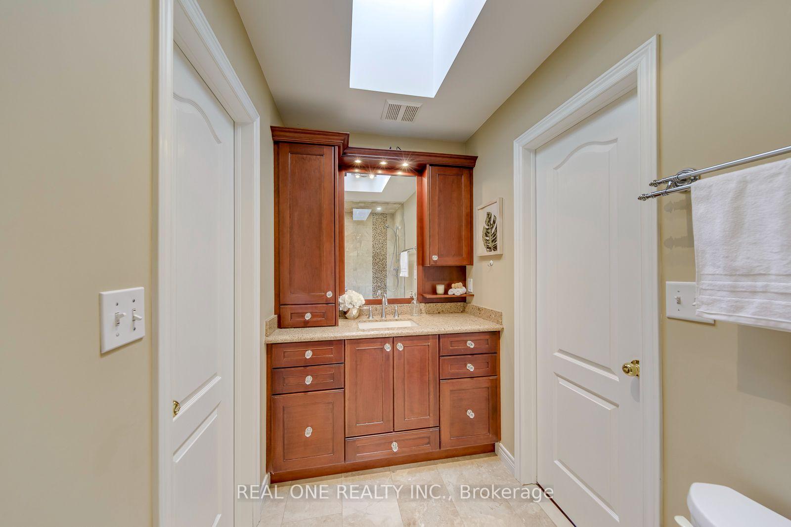 Photo 33 of 1206 Lindenrock Drive, Oakville, Joshua Creek — HOMEH