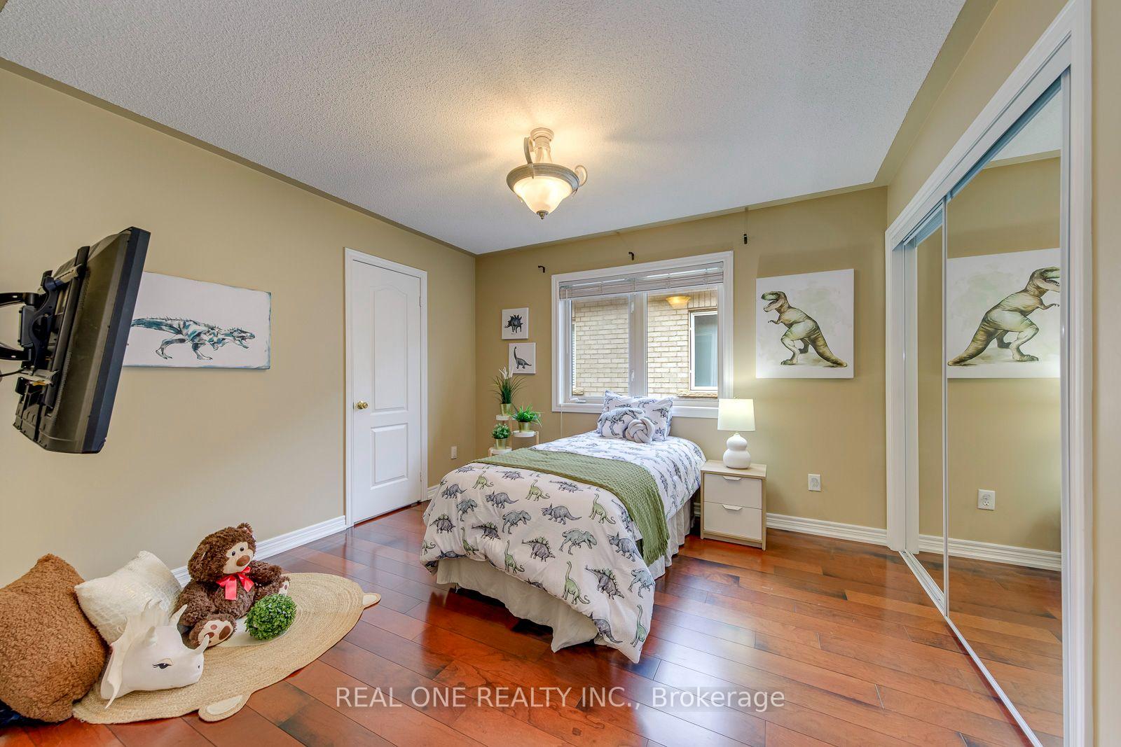 Photo 35 of 1206 Lindenrock Drive, Oakville, Joshua Creek — HOMEH