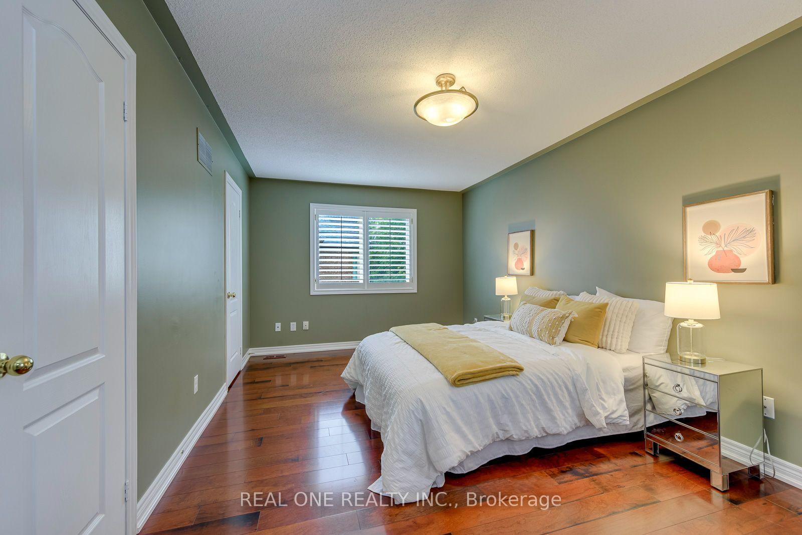 Photo 39 of 1206 Lindenrock Drive, Oakville, Joshua Creek — HOMEH