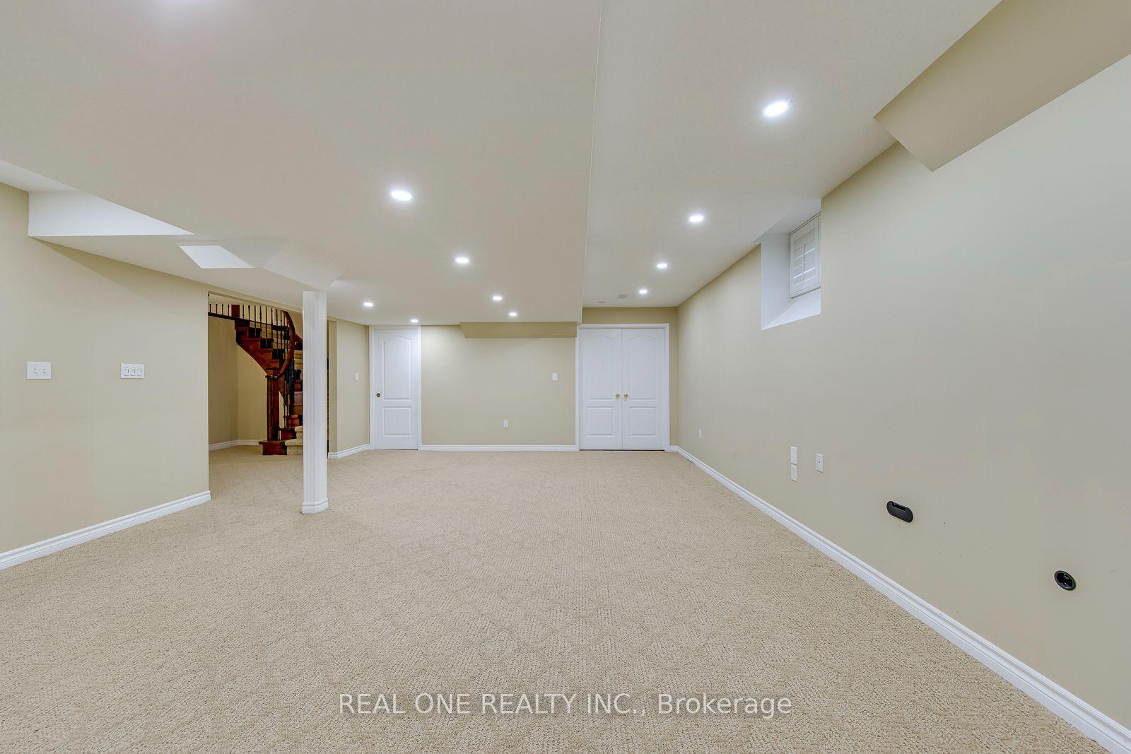 Photo 42 of 1206 Lindenrock Drive, Oakville, Joshua Creek — HOMEH