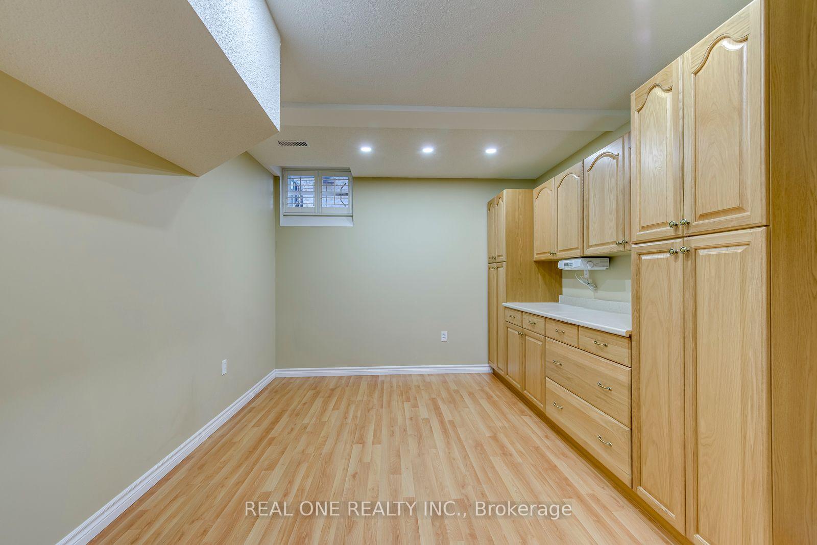 Photo 44 of 1206 Lindenrock Drive, Oakville, Joshua Creek — HOMEH
