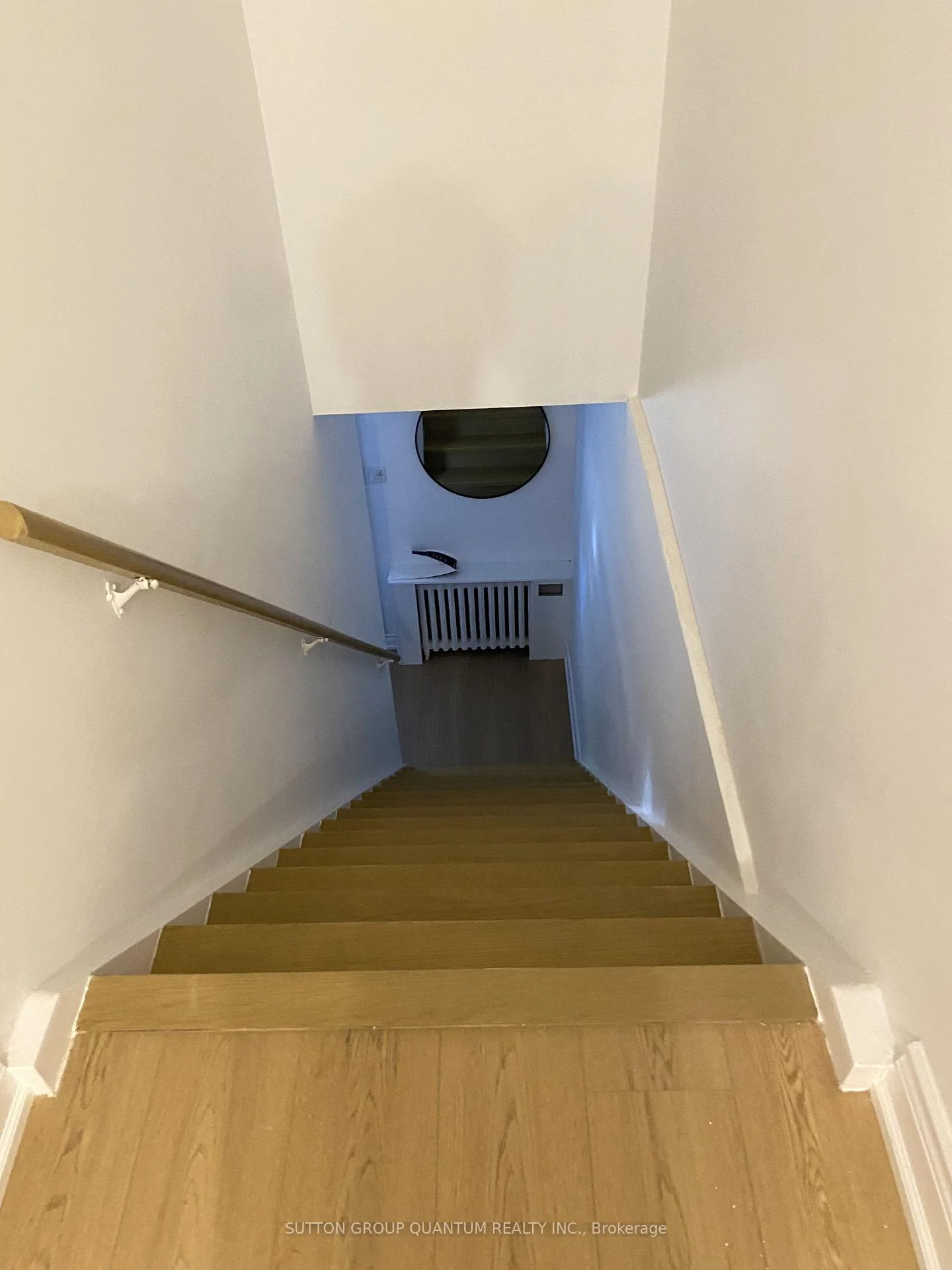 Photo 5 of Unit Lower Unit B, 314 Lakeshore Road, Mississauga, Port Credit — HOMEH