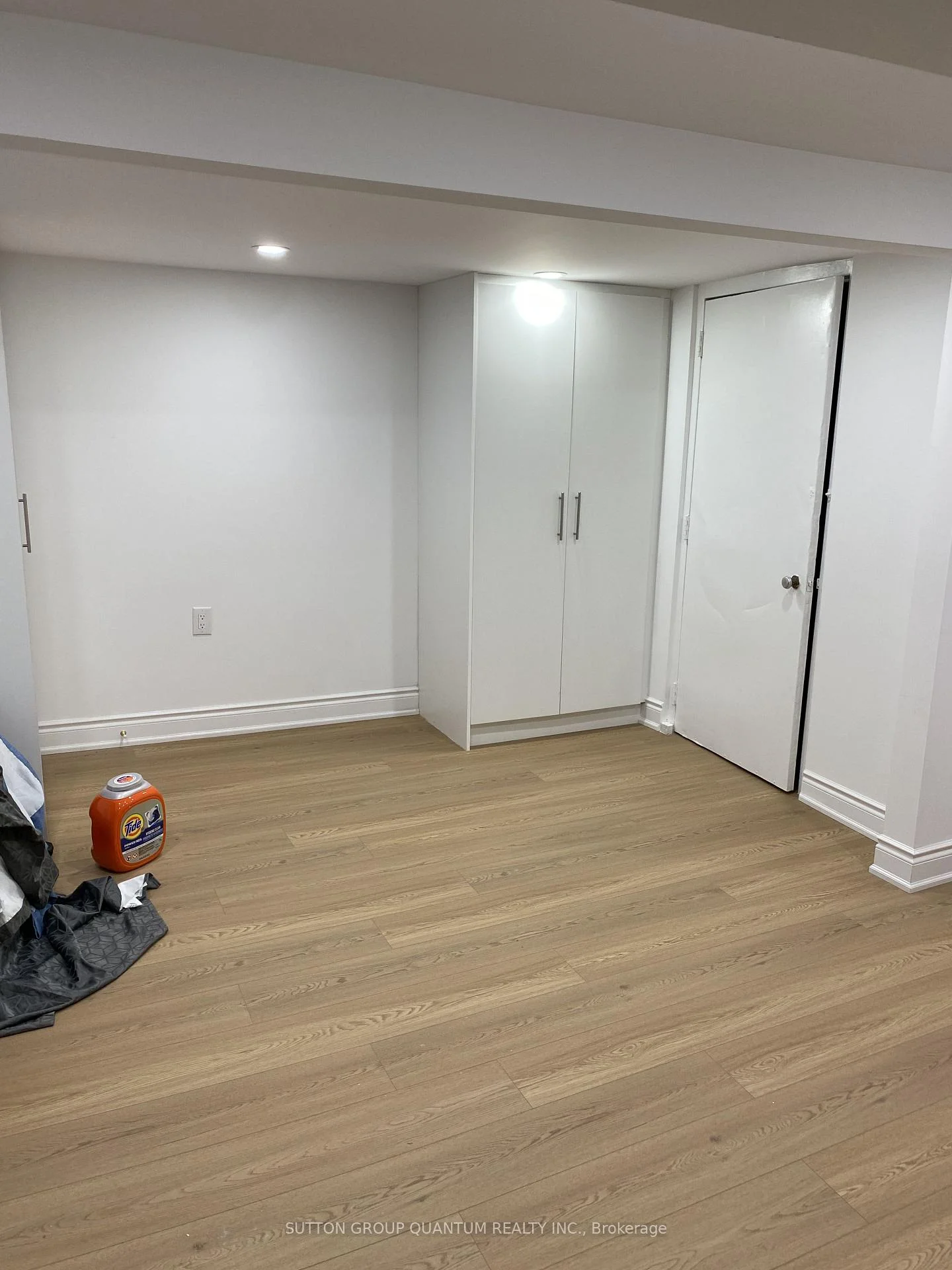 Photo 9 of Unit Lower Unit B, 314 Lakeshore Road, Mississauga, Port Credit — HOMEH