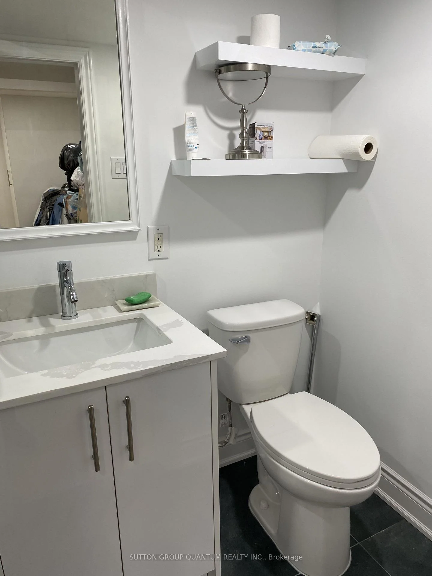 Photo 11 of Unit Lower Unit B, 314 Lakeshore Road, Mississauga, Port Credit — HOMEH