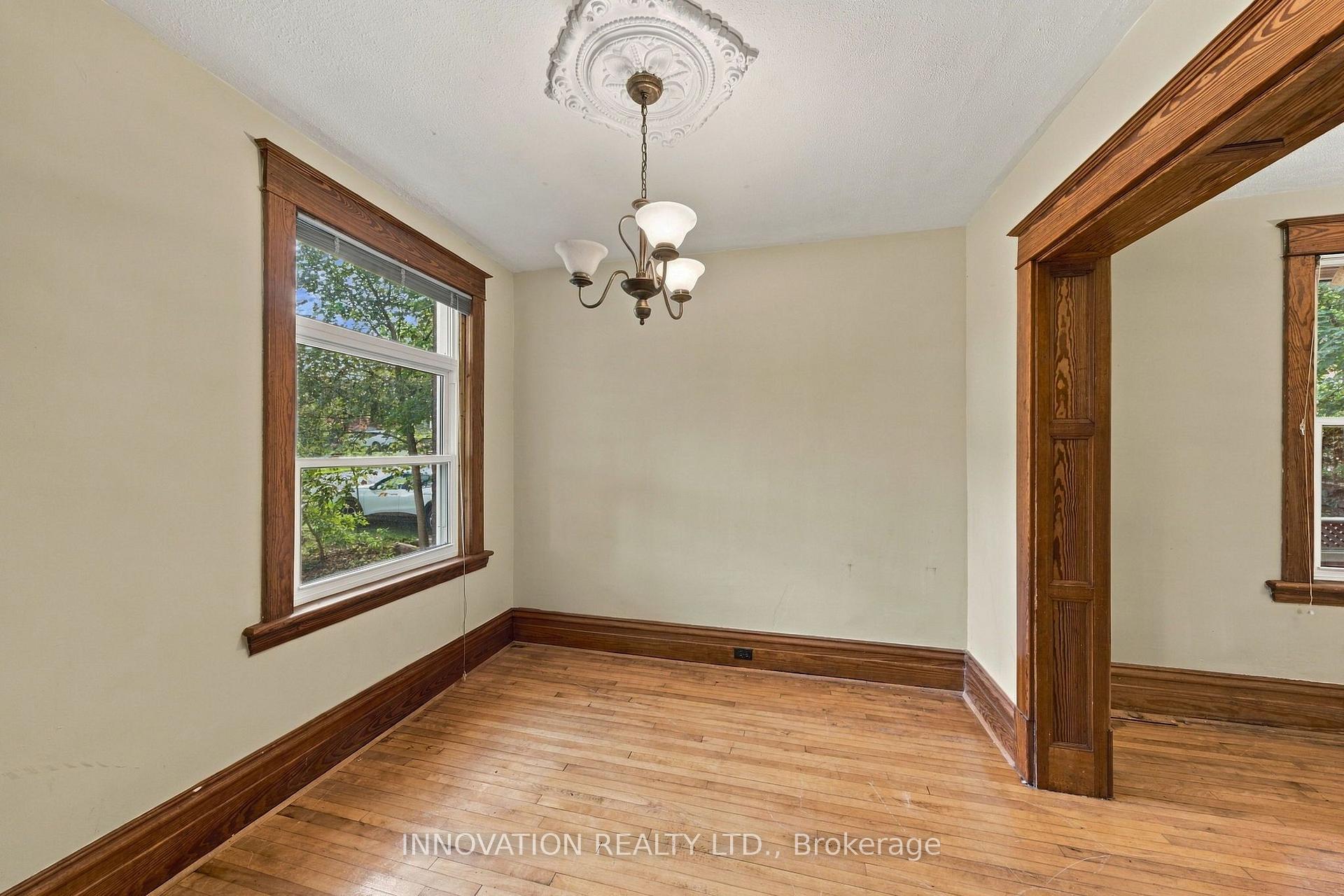 Photo 8 of 204 Compton Avenue, Ottawa, Woodroffe — HOMEH