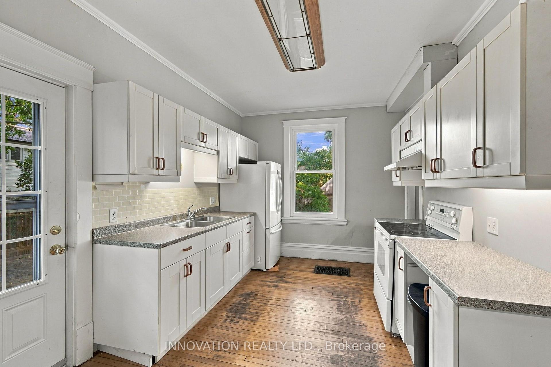 Photo 12 of 204 Compton Avenue, Ottawa, Woodroffe — HOMEH