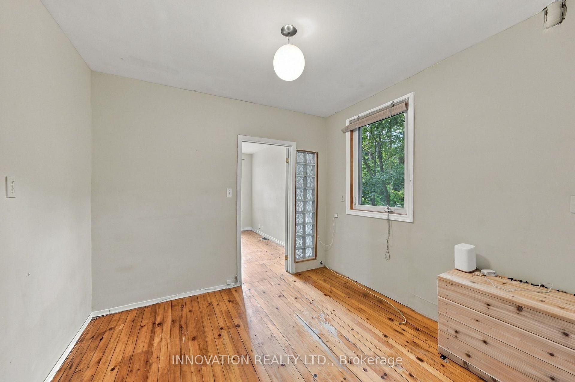 Photo 24 of 204 Compton Avenue, Ottawa, Woodroffe — HOMEH