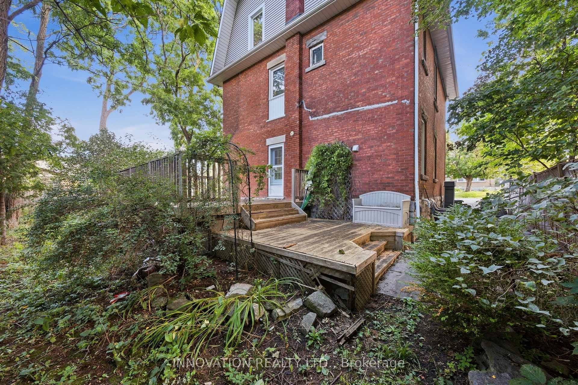 Photo 42 of 204 Compton Avenue, Ottawa, Woodroffe — HOMEH
