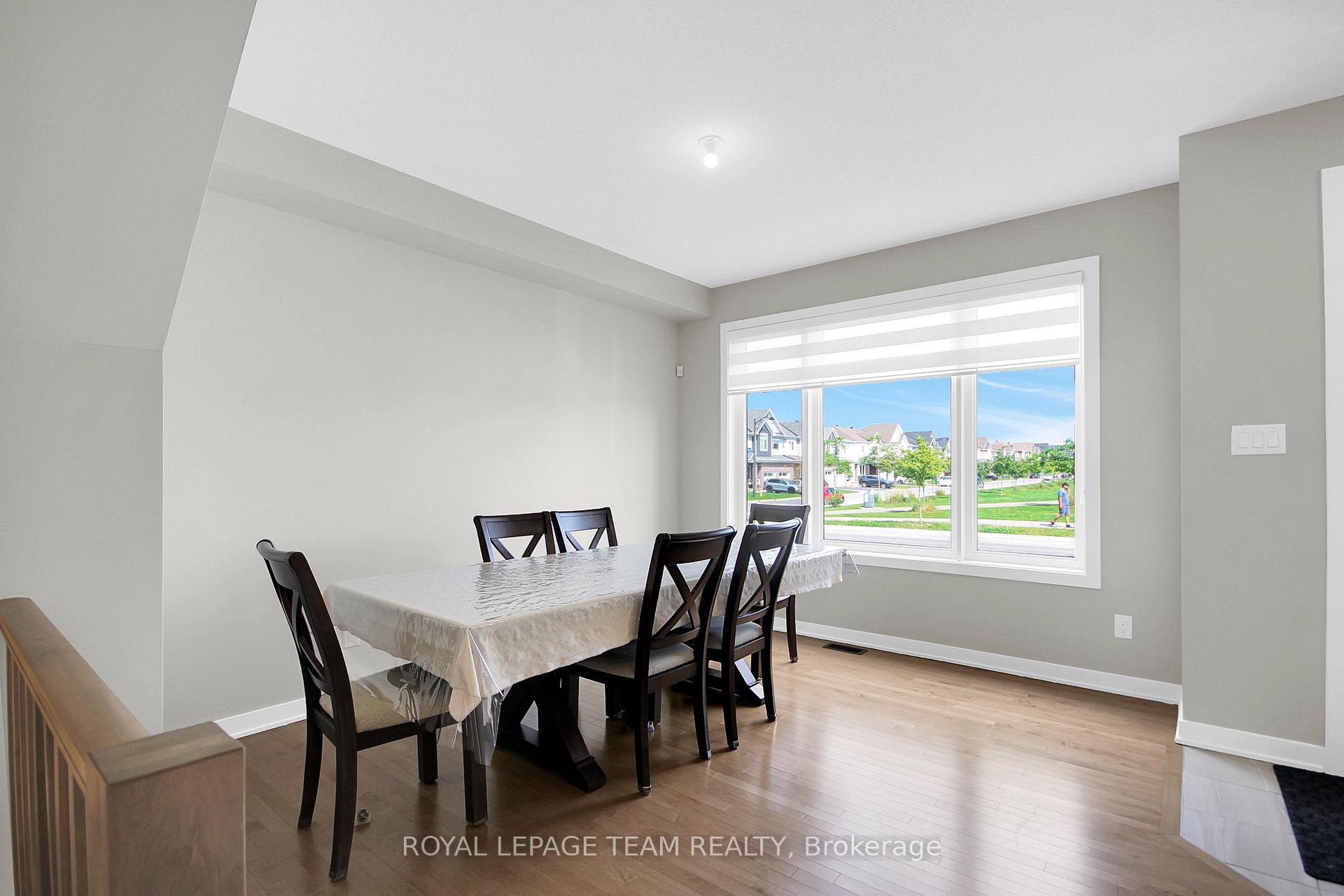 Photo 5 of 2036 Elevation Road, Ottawa, Barrhaven - Half Moon Bay — HOMEH