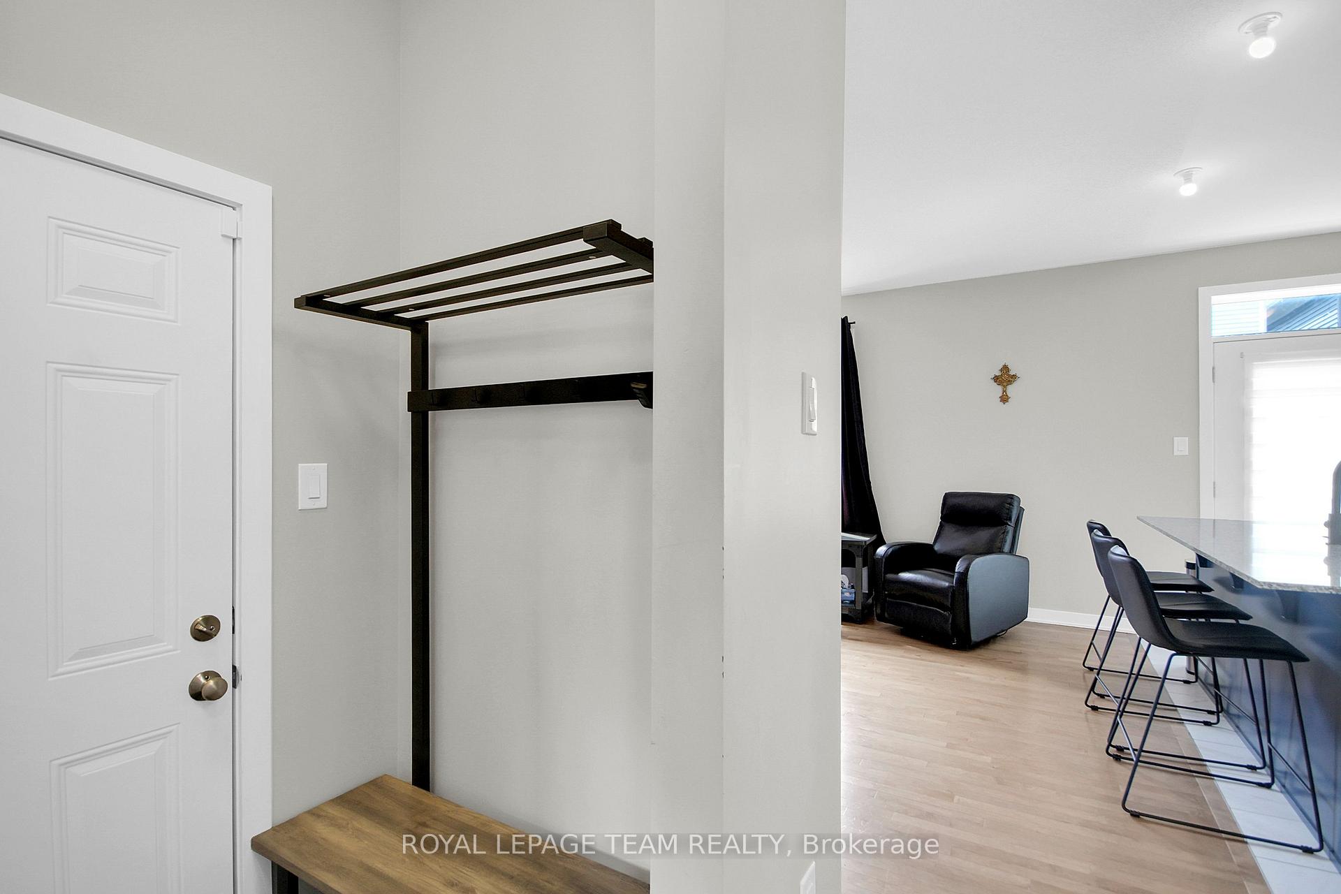 Photo 7 of 2036 Elevation Road, Ottawa, Barrhaven - Half Moon Bay — HOMEH