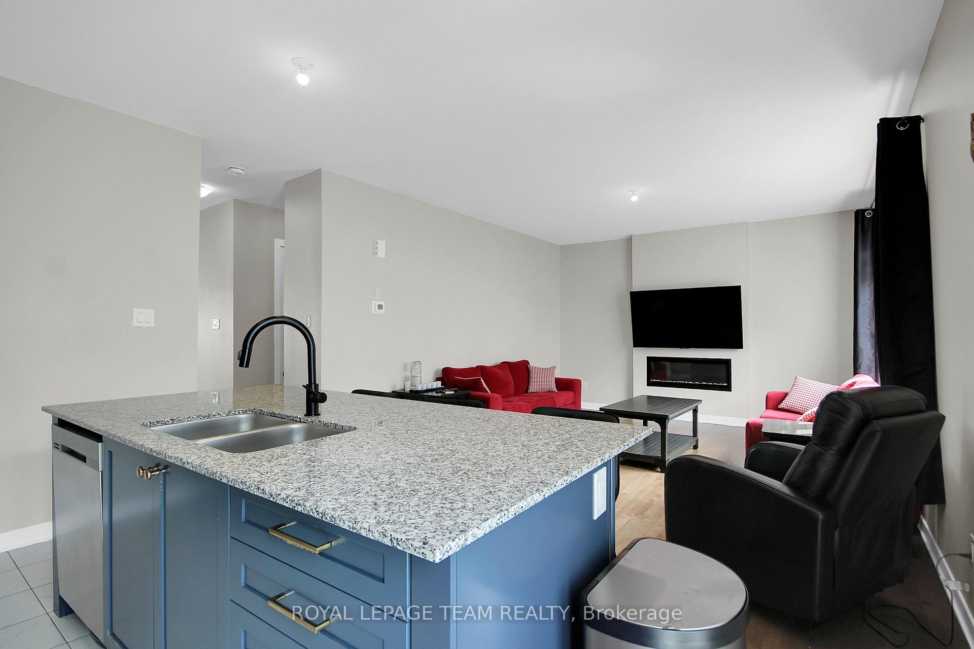 Photo 13 of 2036 Elevation Road, Ottawa, Barrhaven - Half Moon Bay — HOMEH