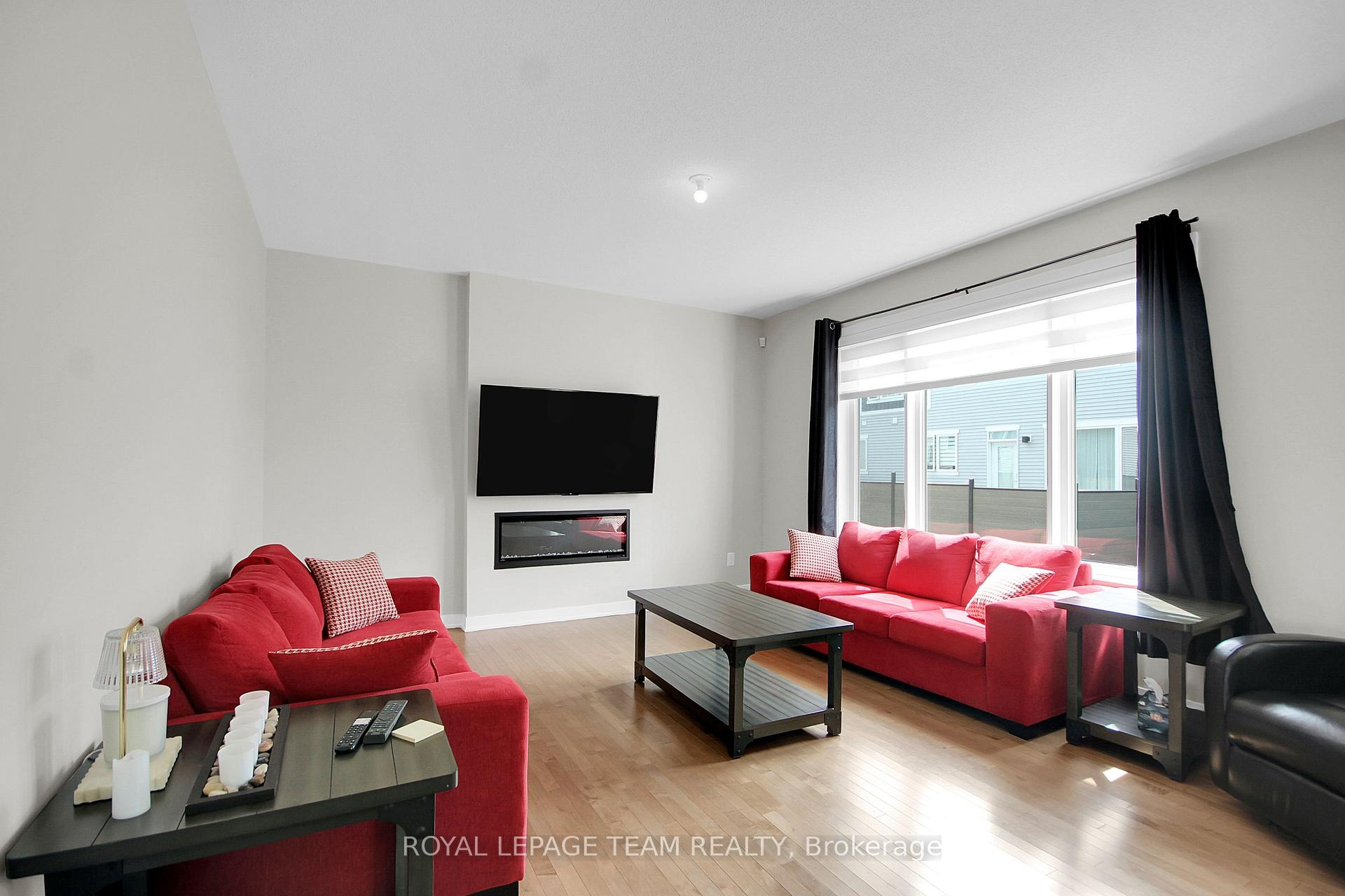 Photo 16 of 2036 Elevation Road, Ottawa, Barrhaven - Half Moon Bay — HOMEH